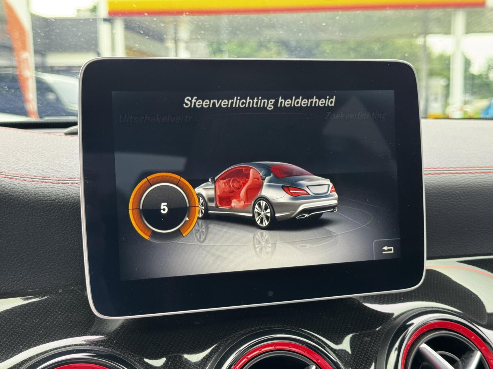 Foto van Mercedes-Benz AMG Cla 45