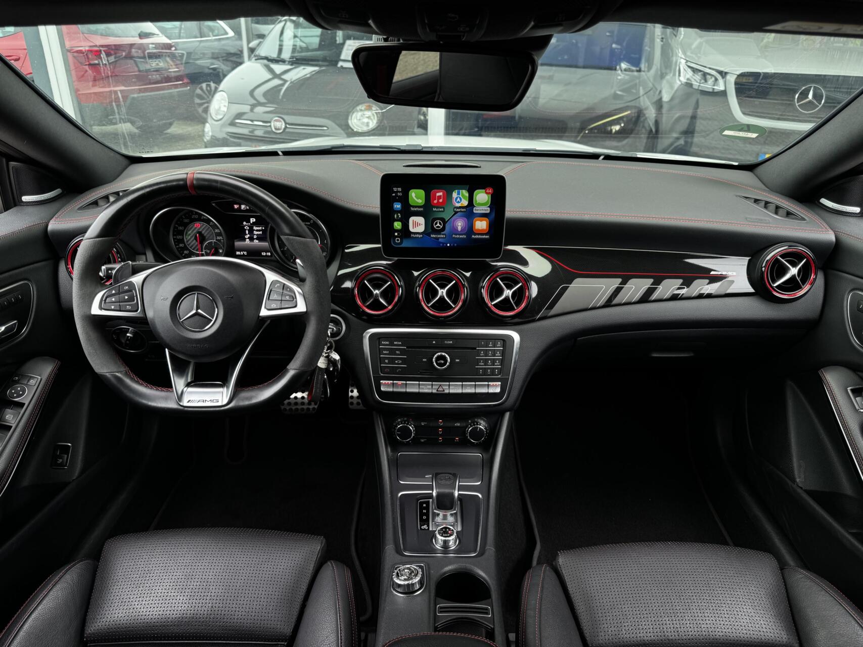 Foto van Mercedes-Benz AMG Cla 45