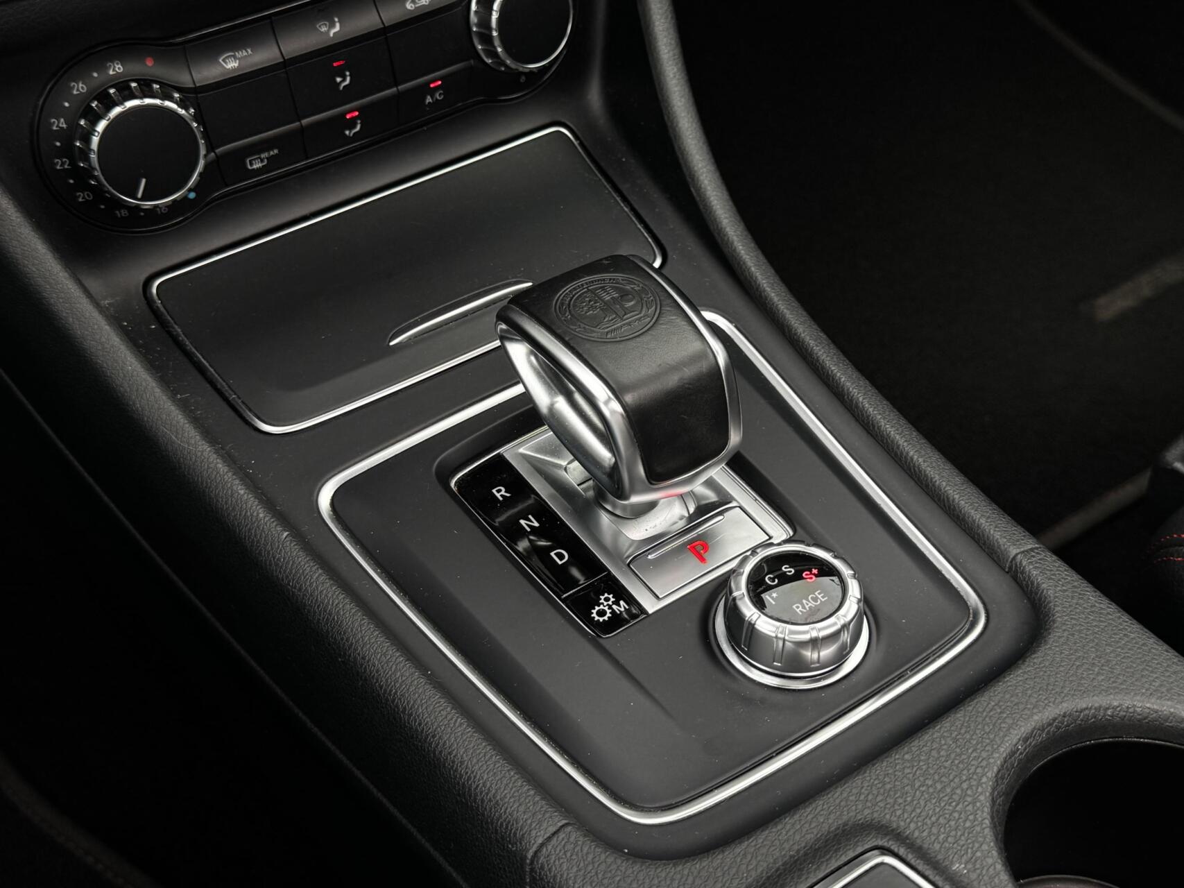 Foto van Mercedes-Benz AMG Cla 45