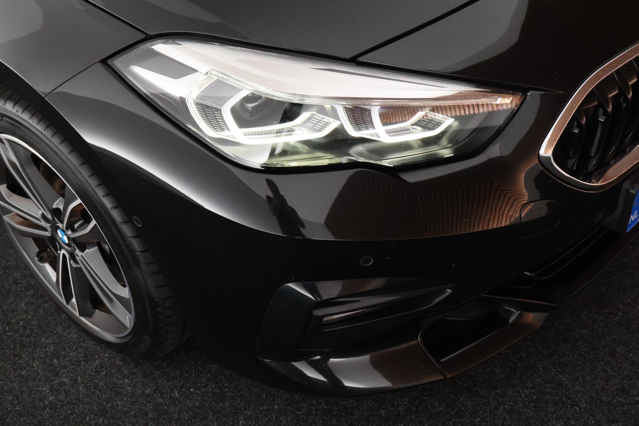 Foto van BMW 218i