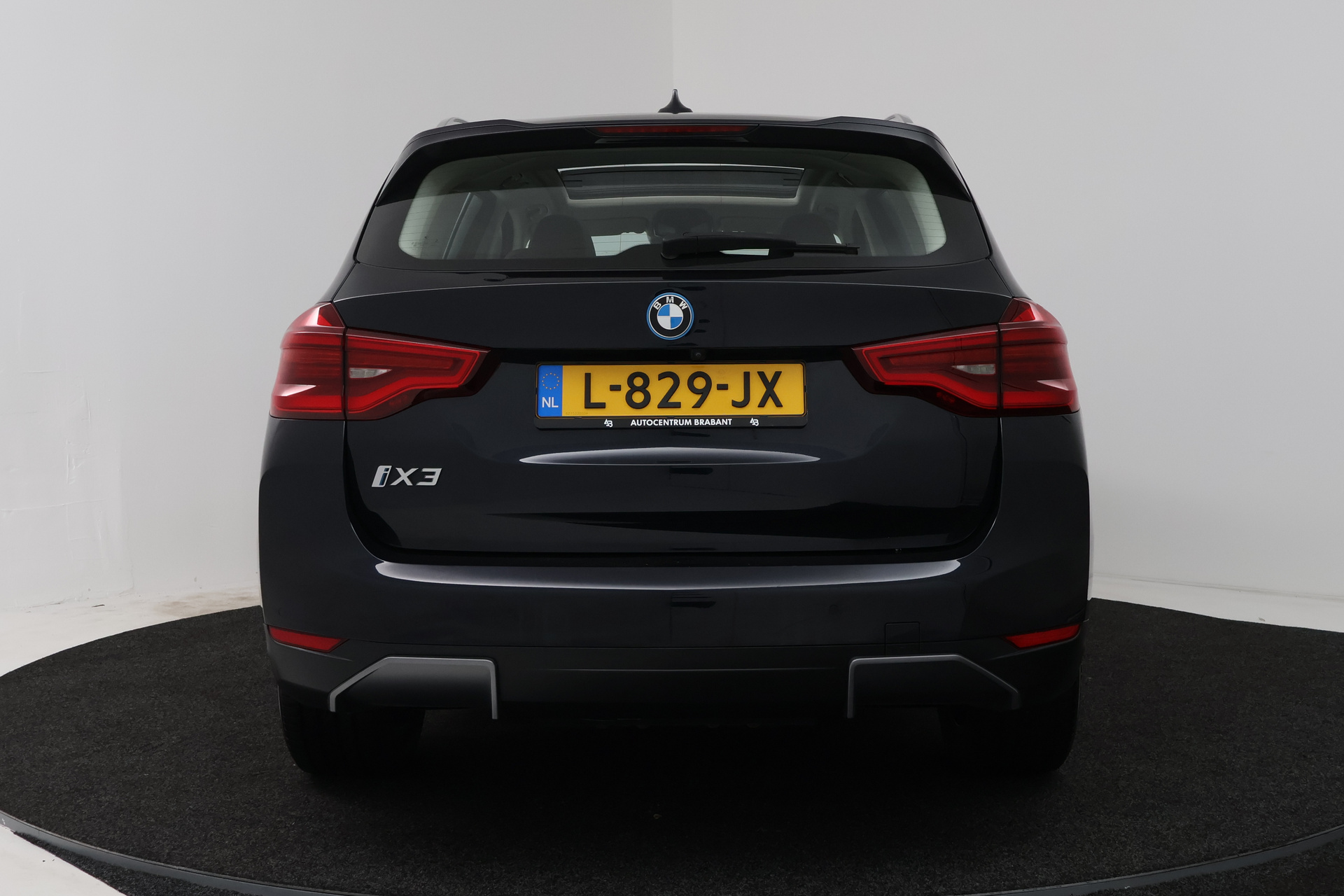 Foto van BMW Ix3