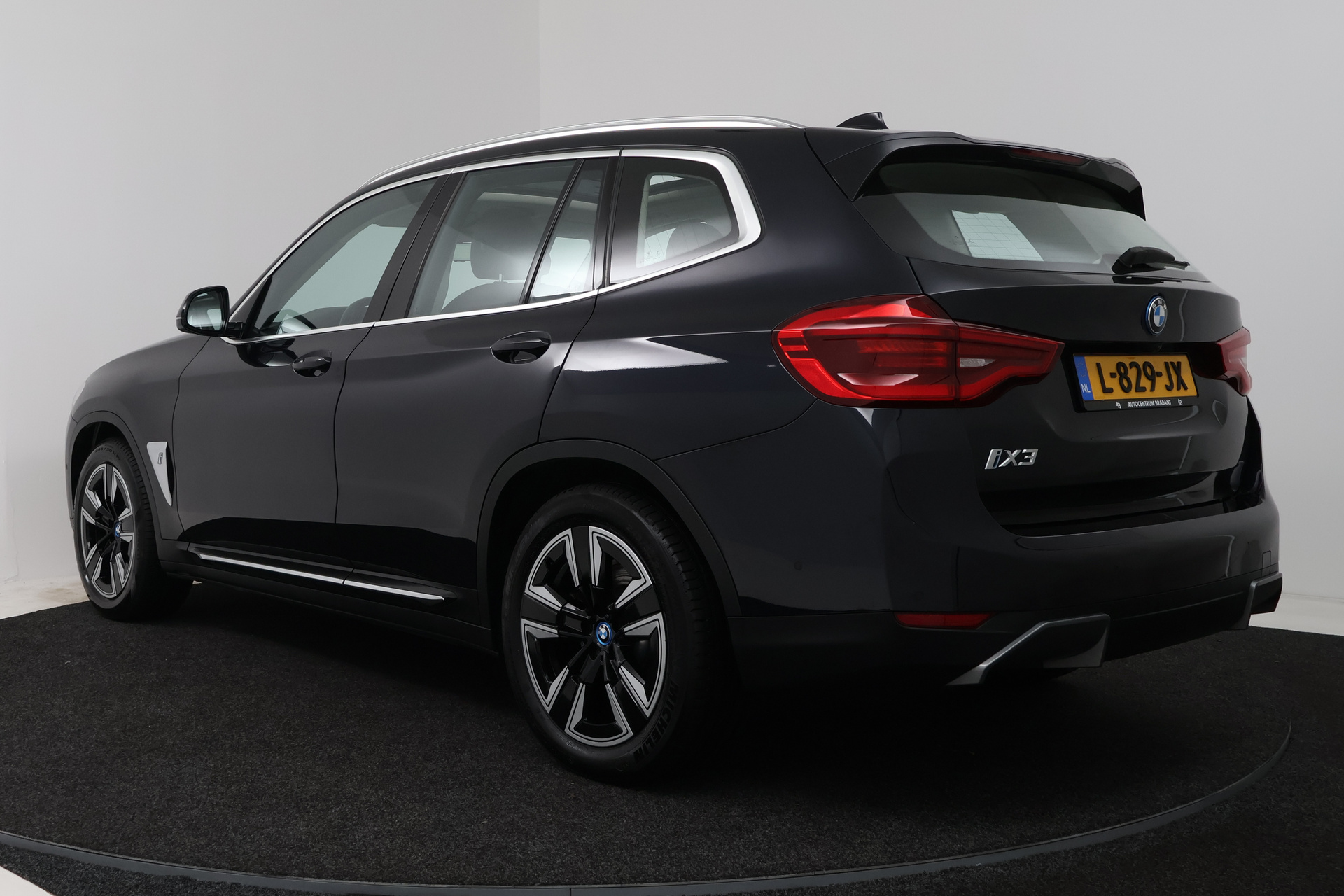 Foto van BMW Ix3