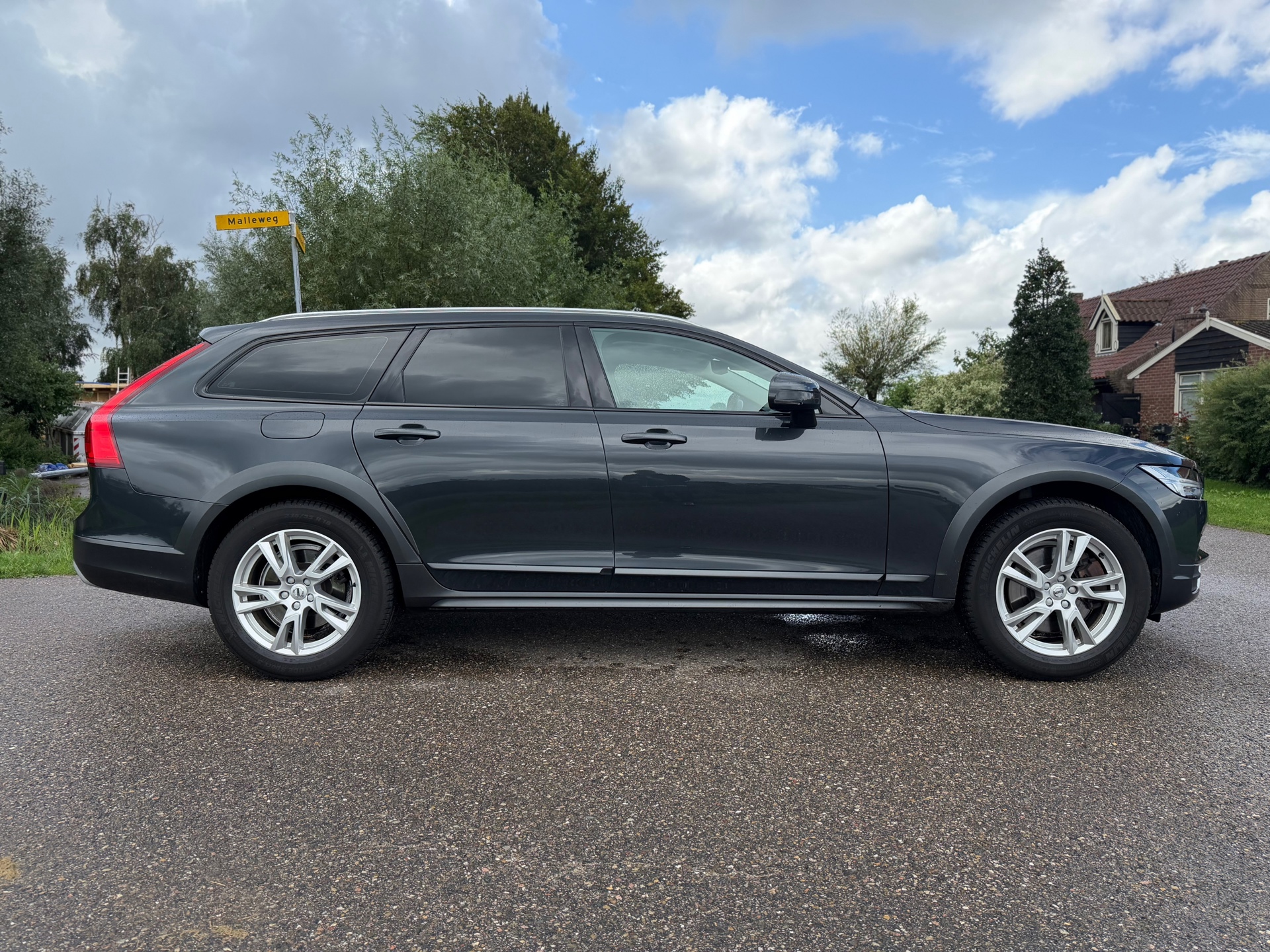 Foto van Volvo V90 Cross Country