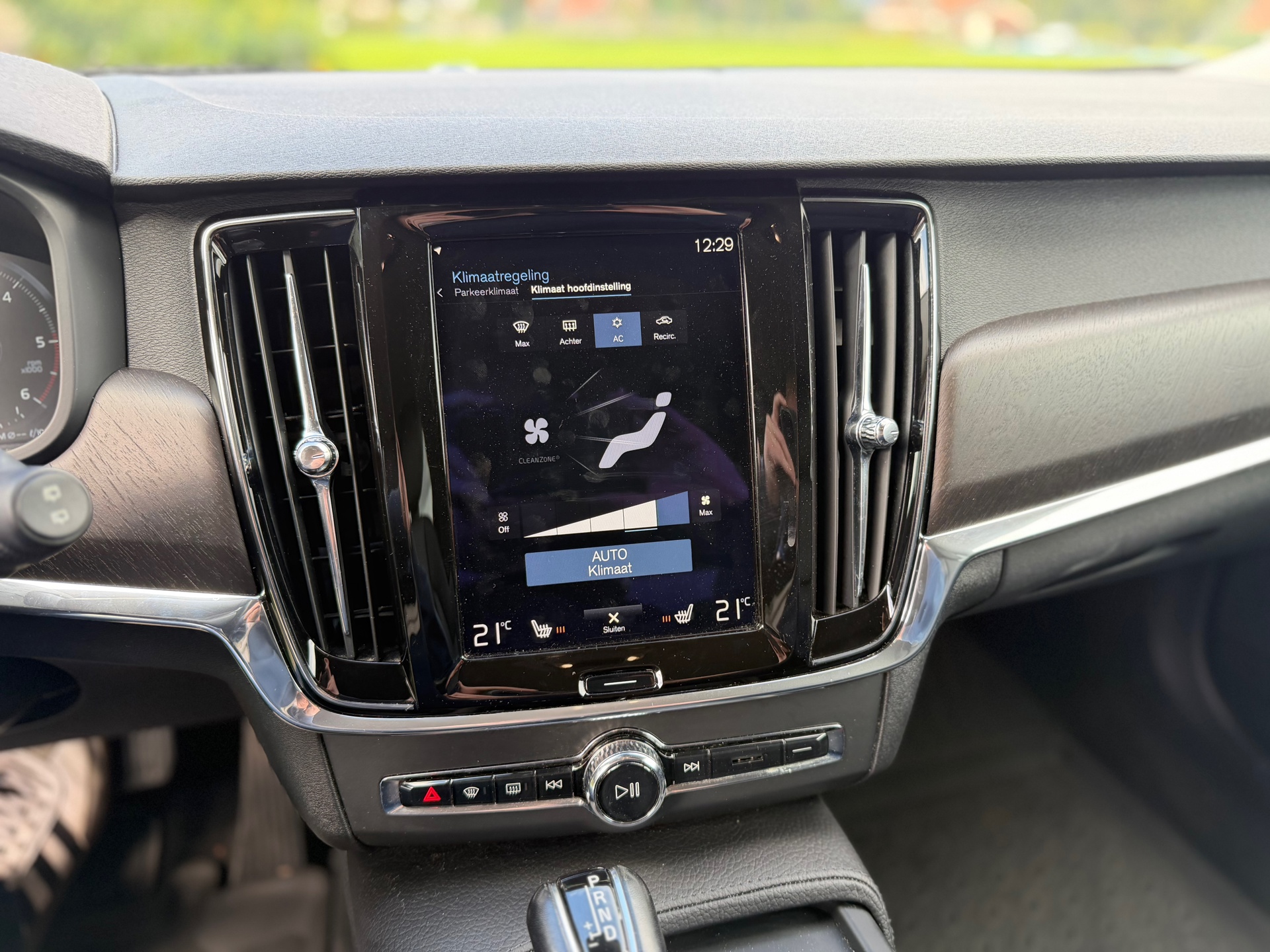Foto van Volvo V90 Cross Country