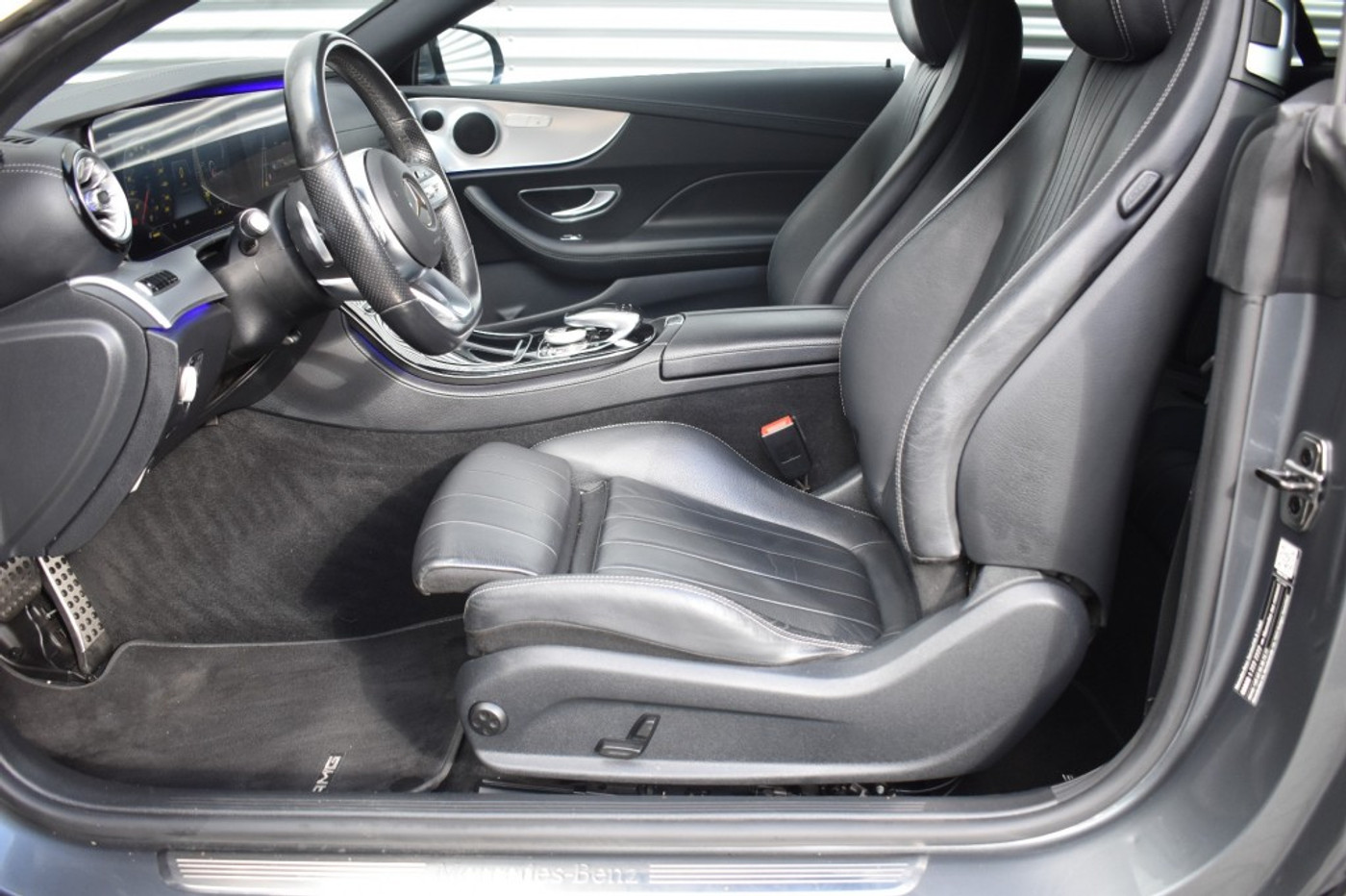 Foto van Mercedes-Benz E 200