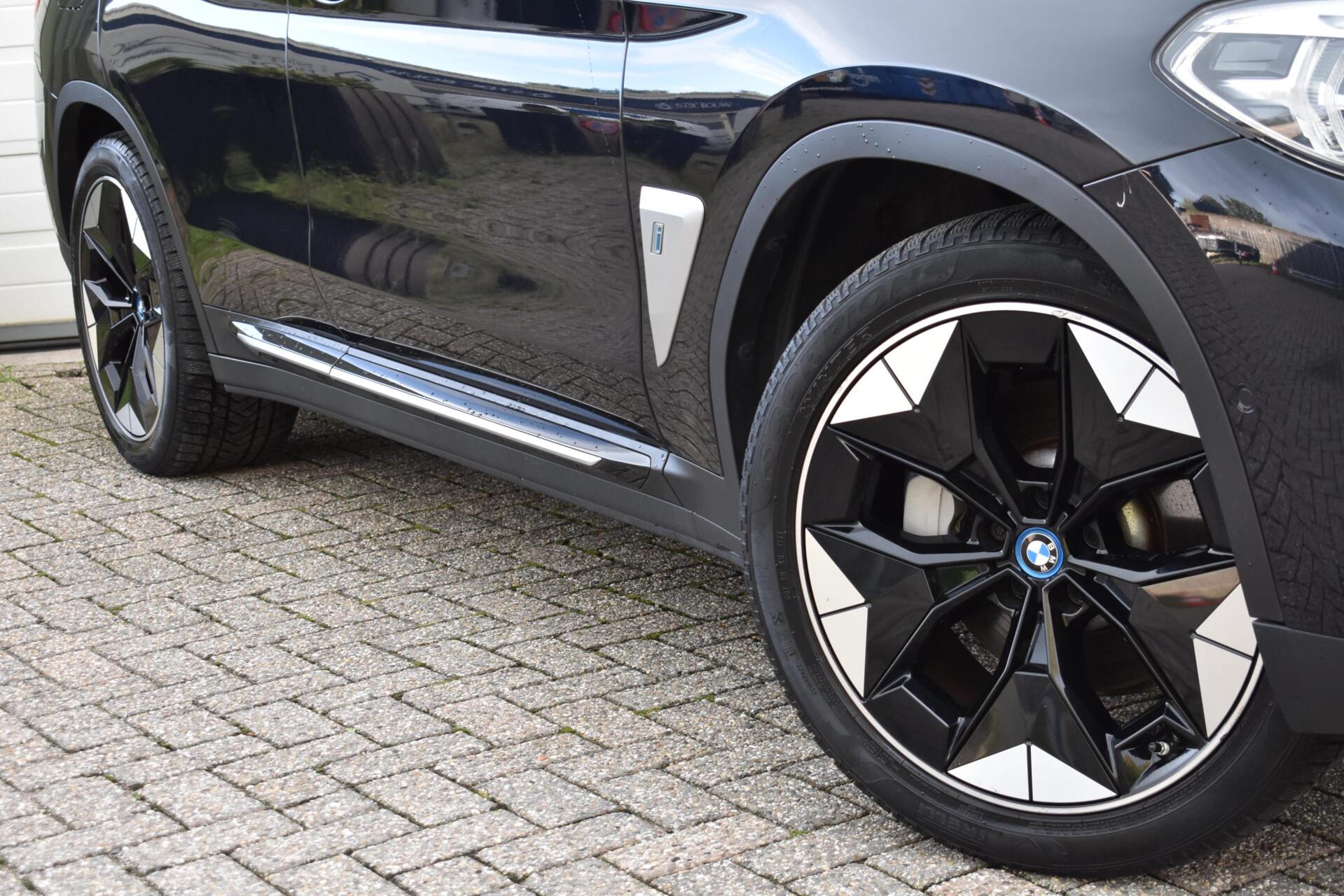 Foto van BMW Ix3