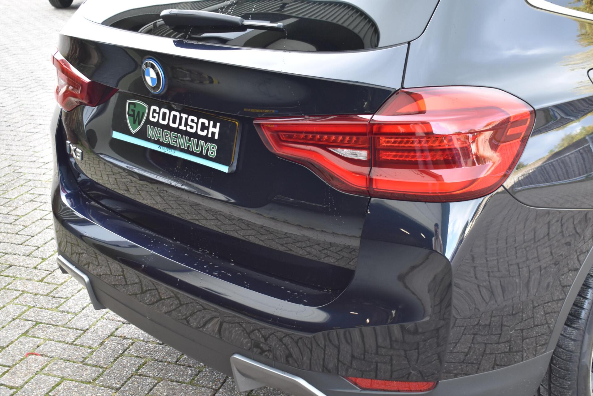 Foto van BMW Ix3