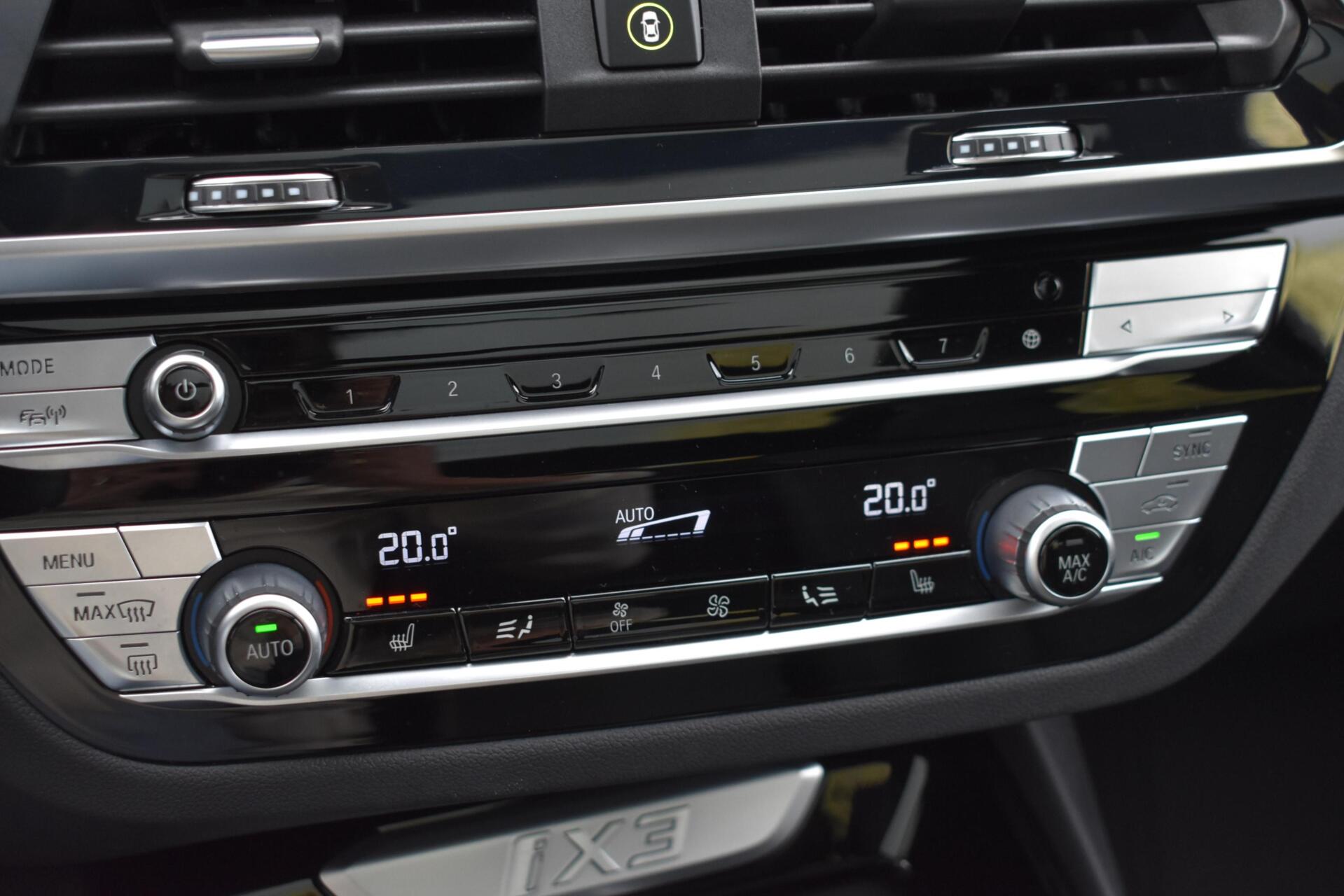 Foto van BMW Ix3