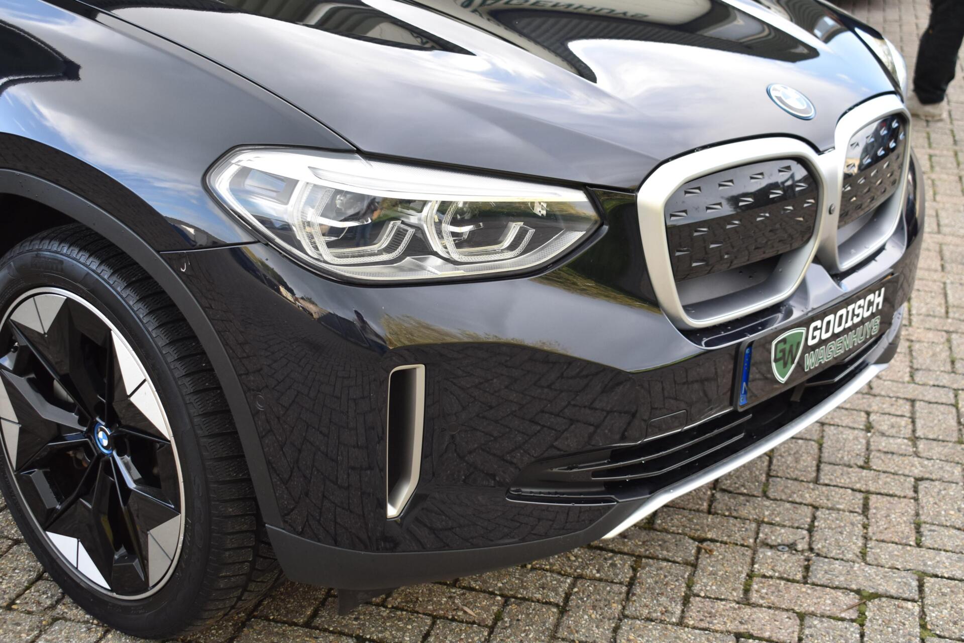 Foto van BMW Ix3