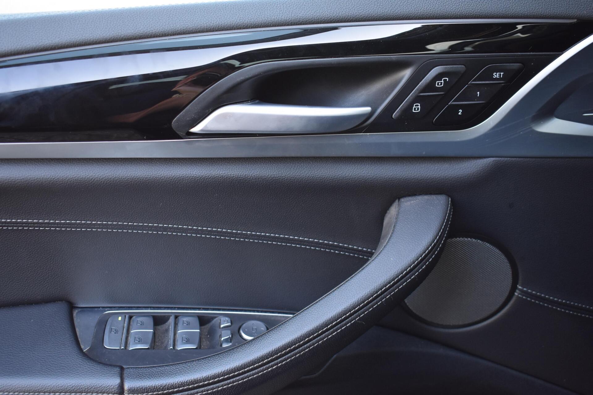 Foto van BMW Ix3