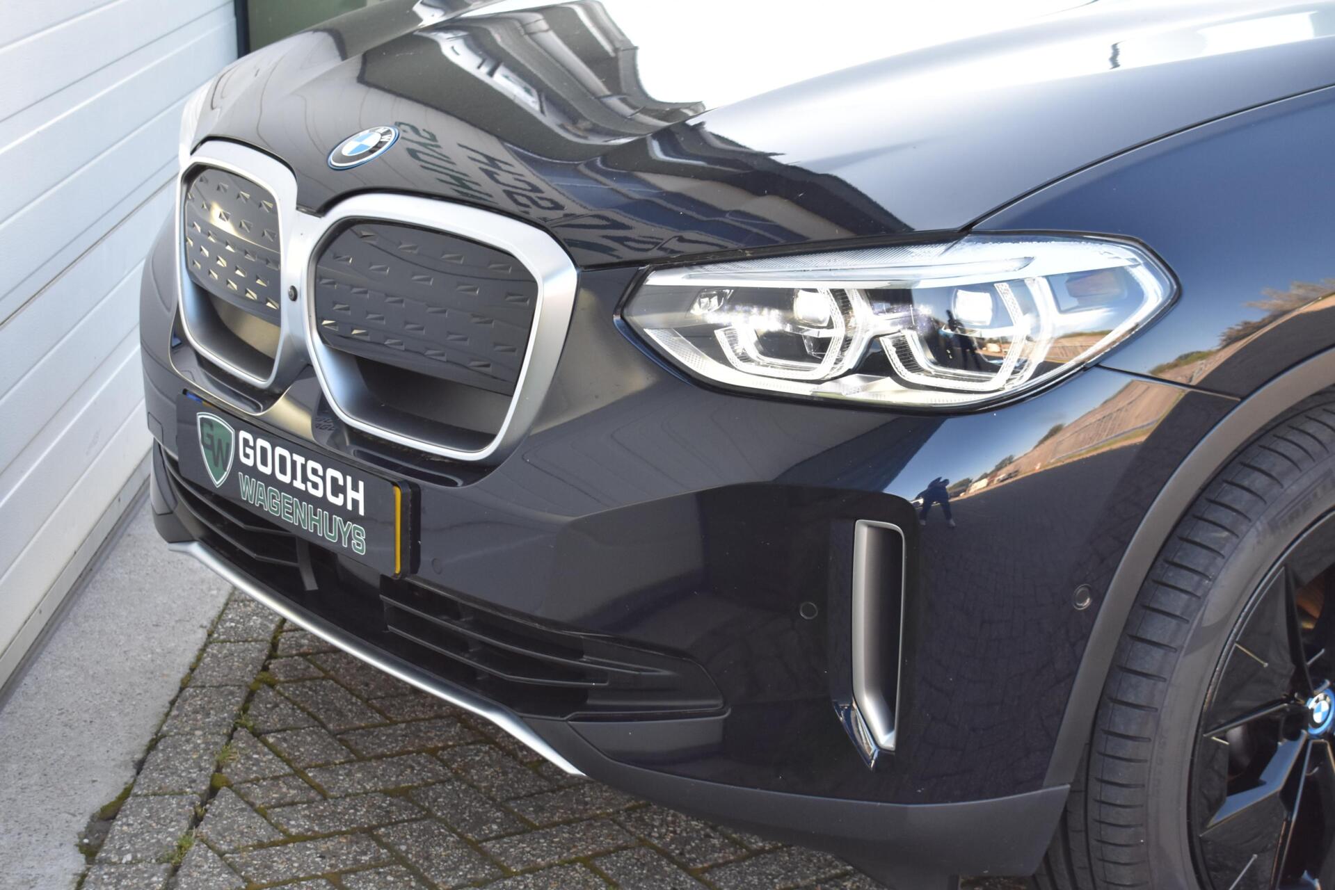Foto van BMW Ix3