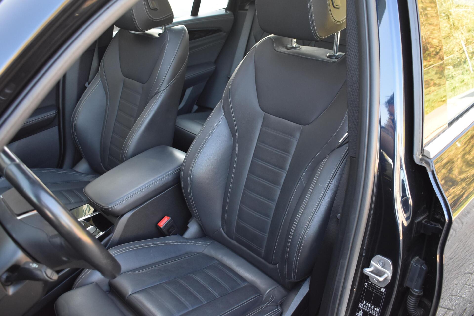 Foto van BMW Ix3