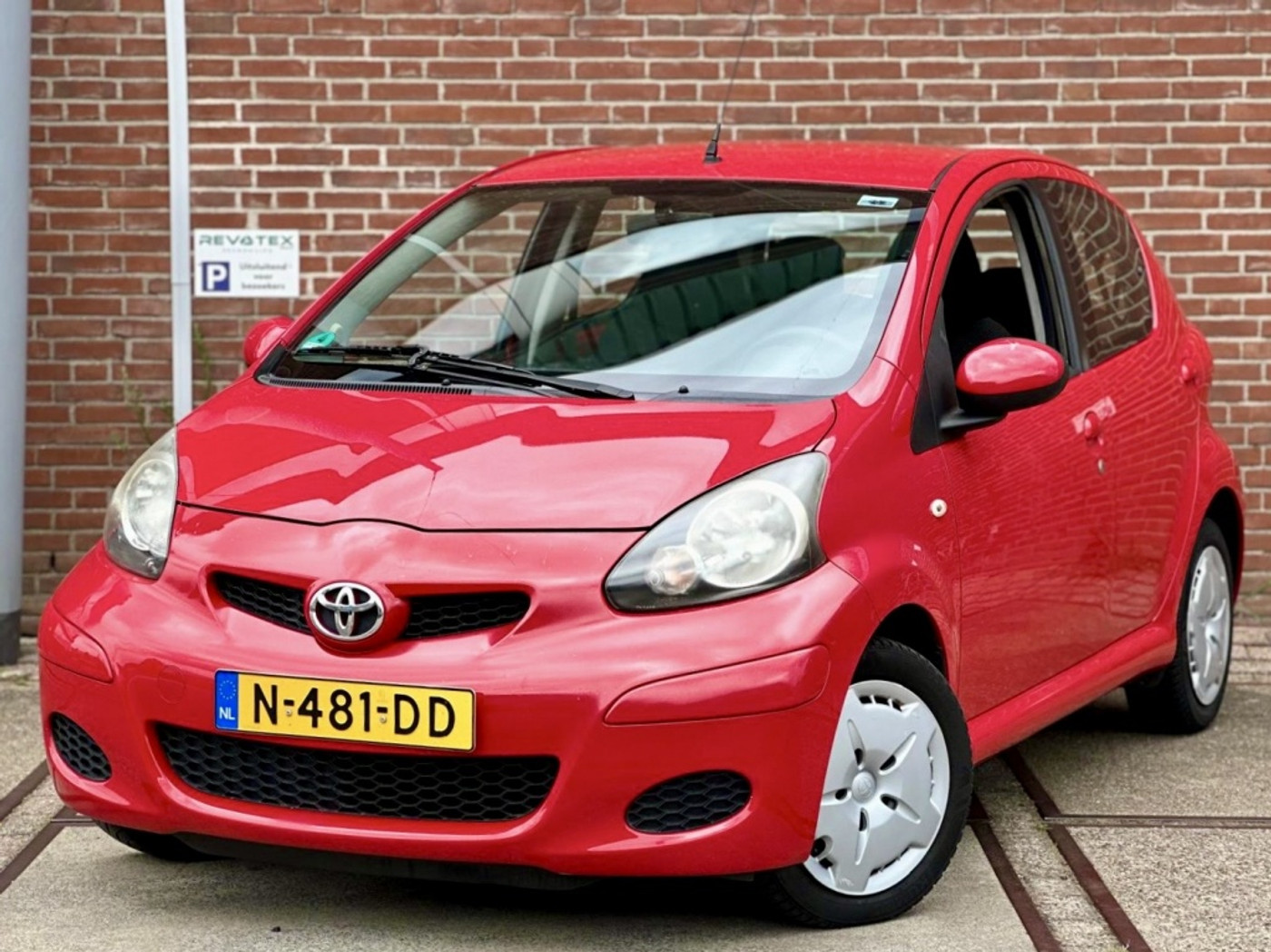 Toyota Toyota Aygo 1.0-12V Access |Airco |Nieuwe APK |NAP |Goed onderhoud 2009 - voorkant
