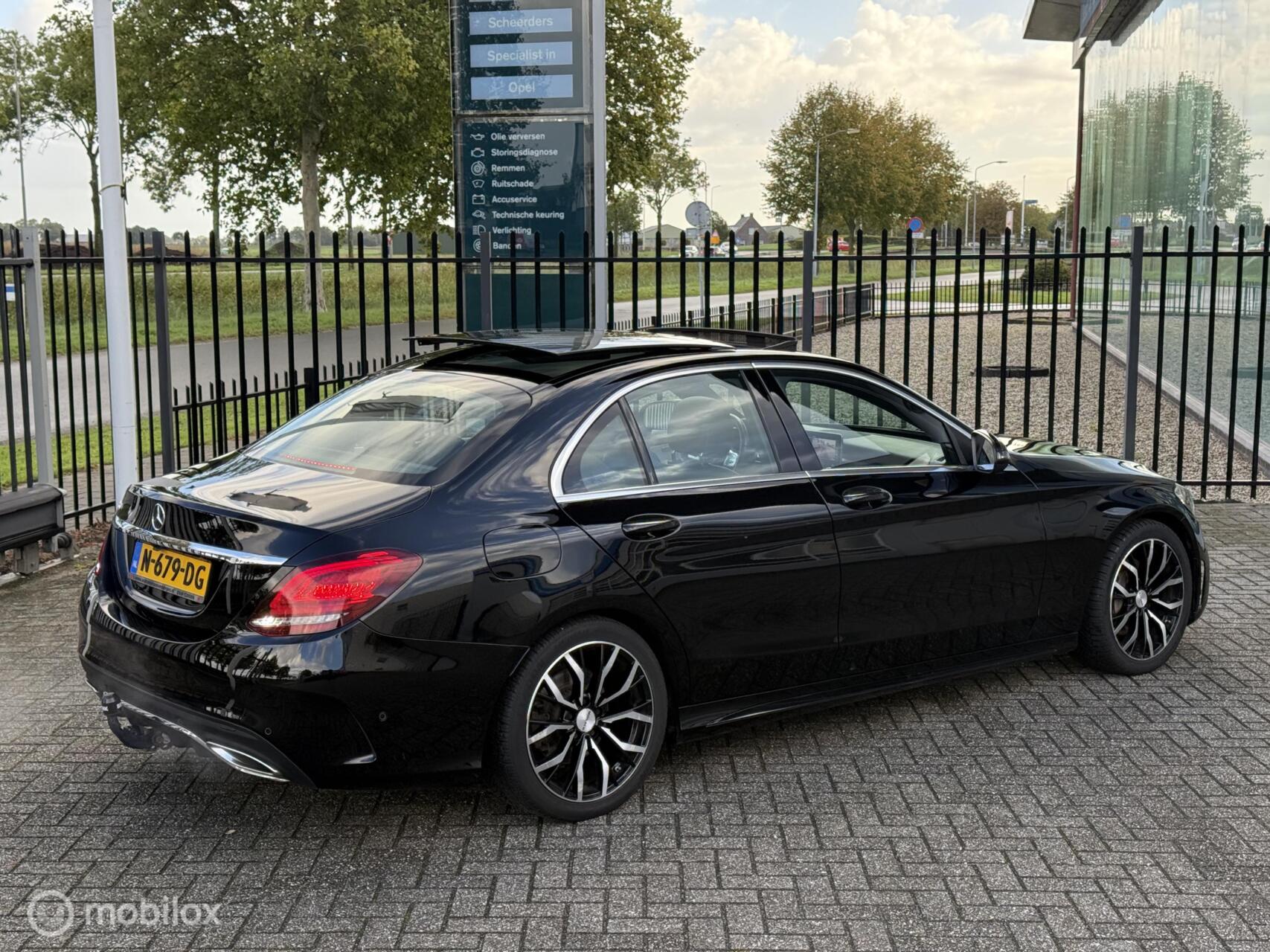 Foto van Mercedes-Benz C 200