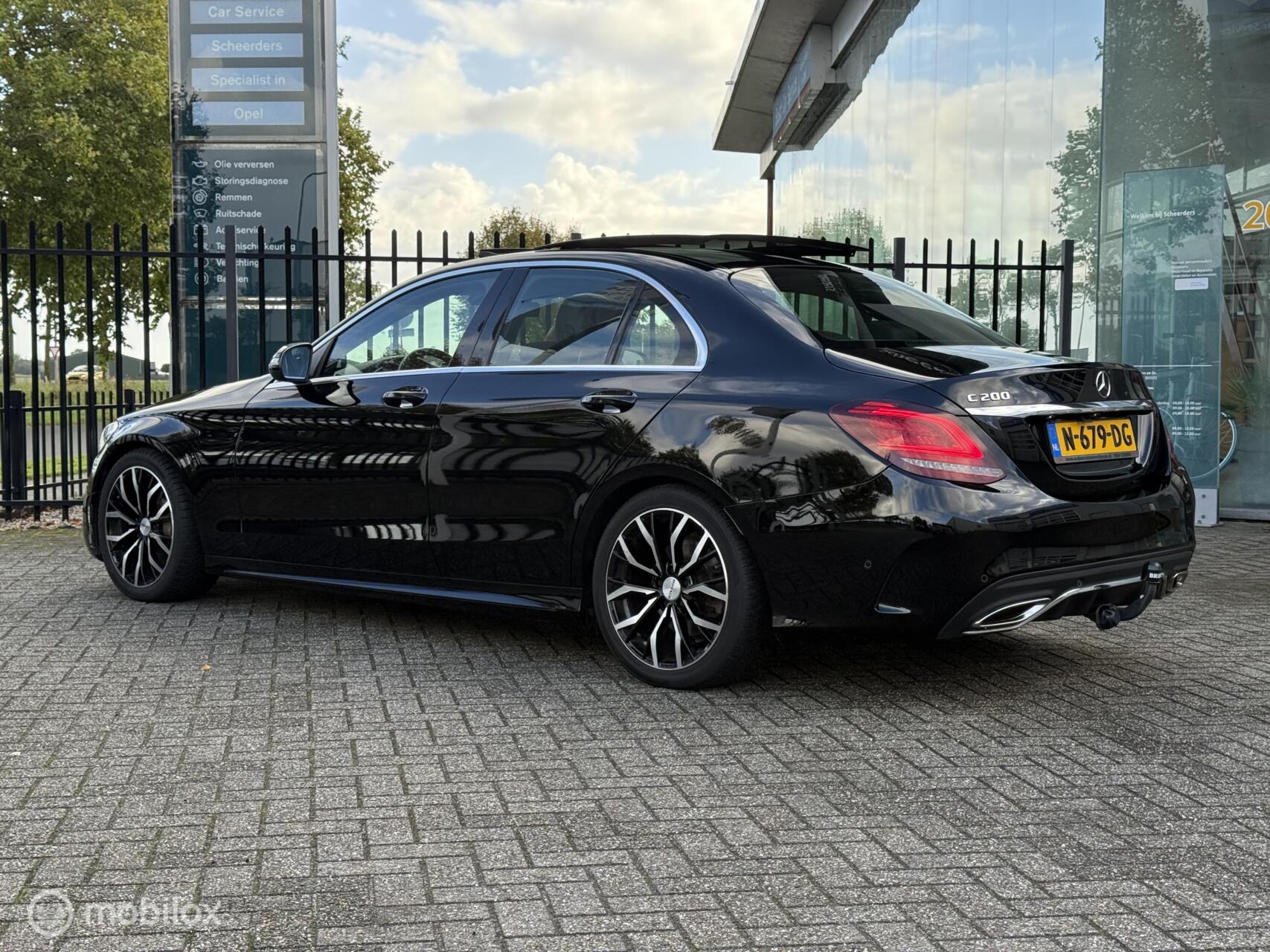 Foto van Mercedes-Benz C 200