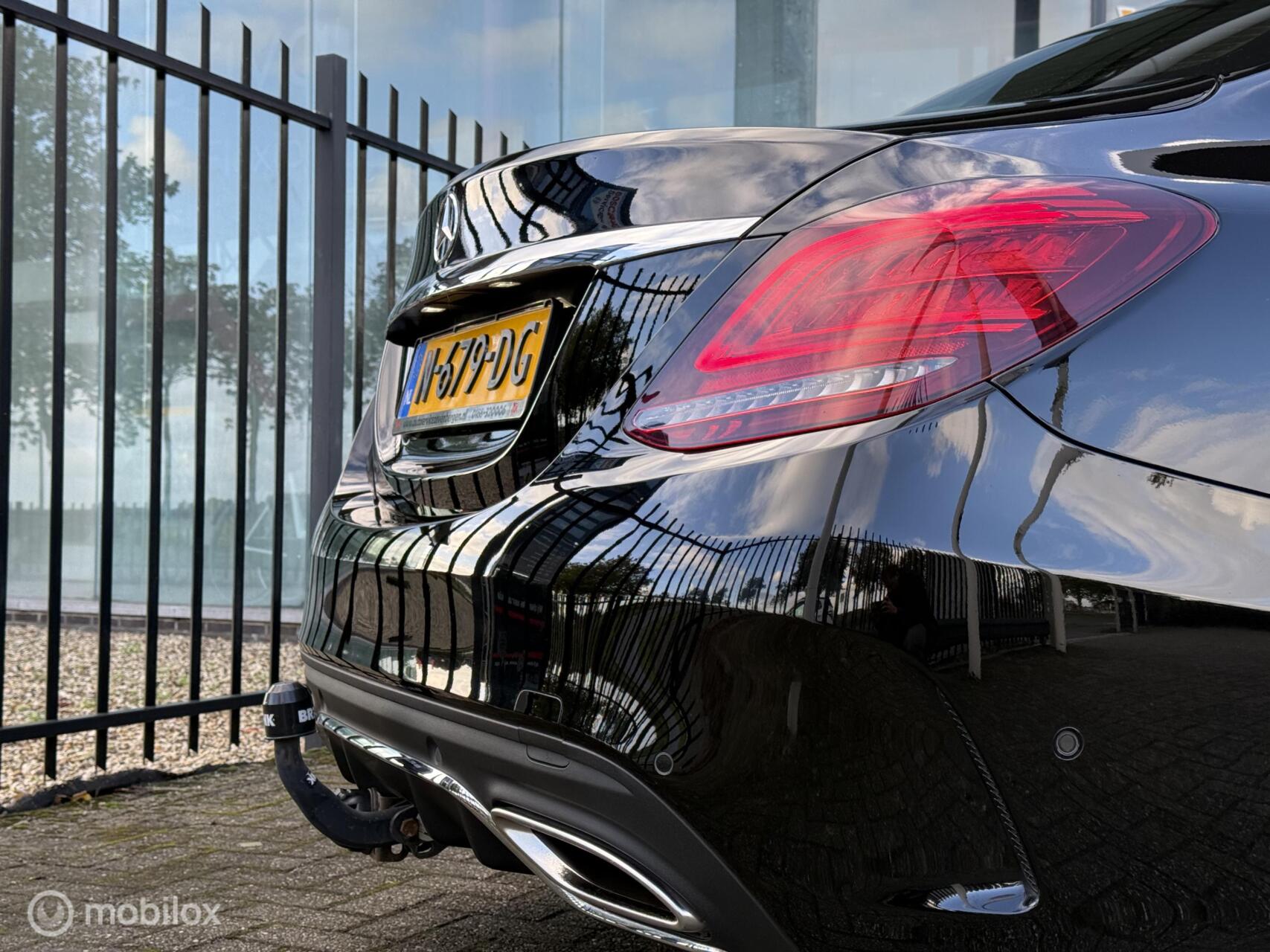 Foto van Mercedes-Benz C 200