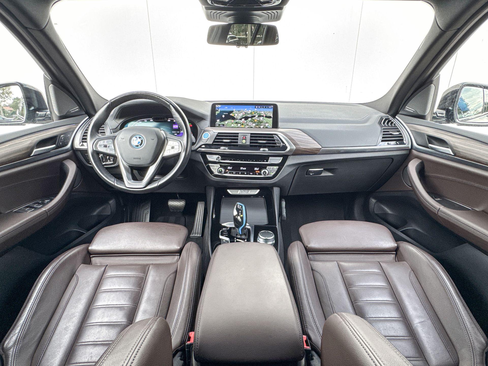 Foto van BMW Ix3