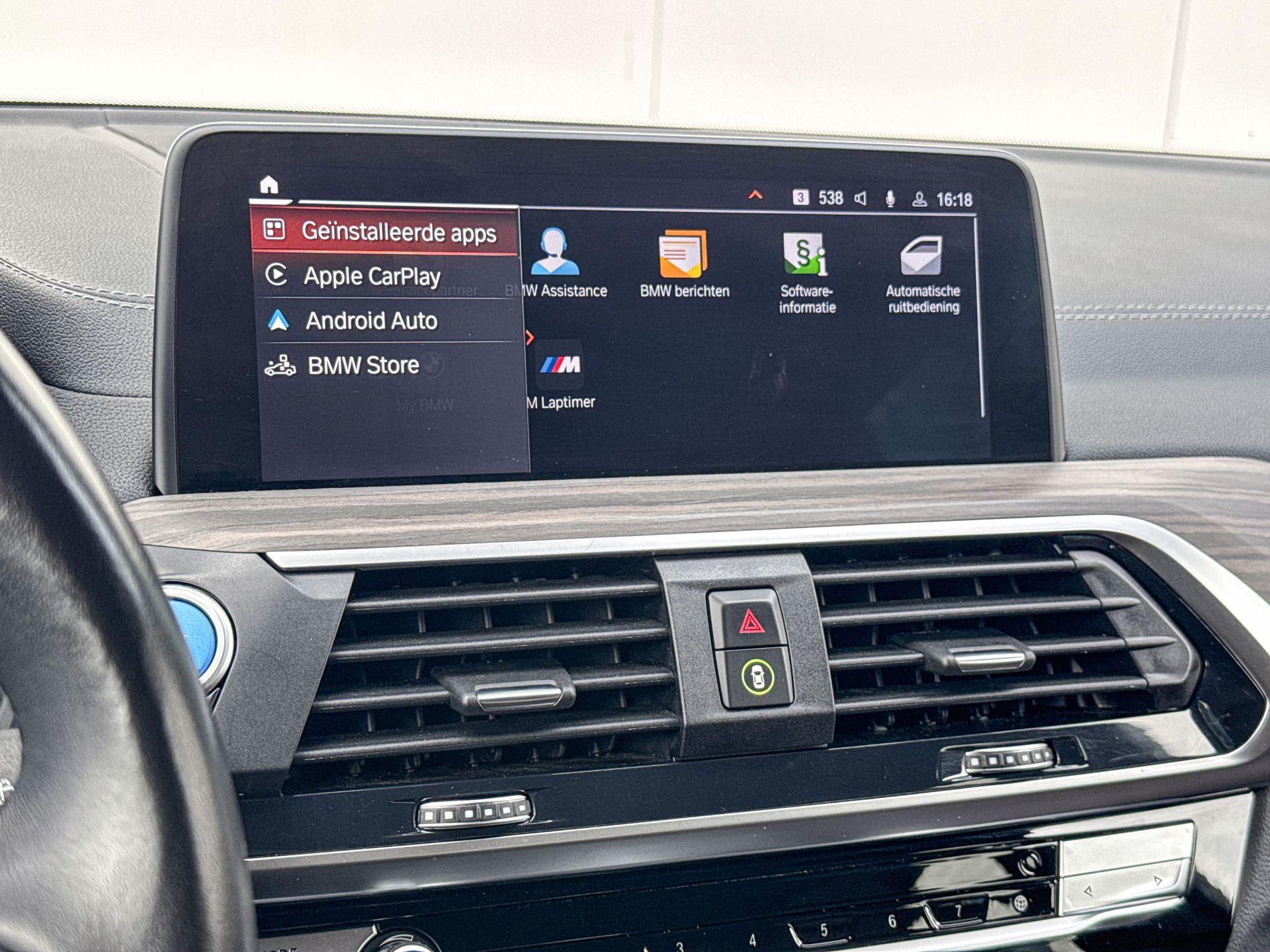 Foto van BMW Ix3