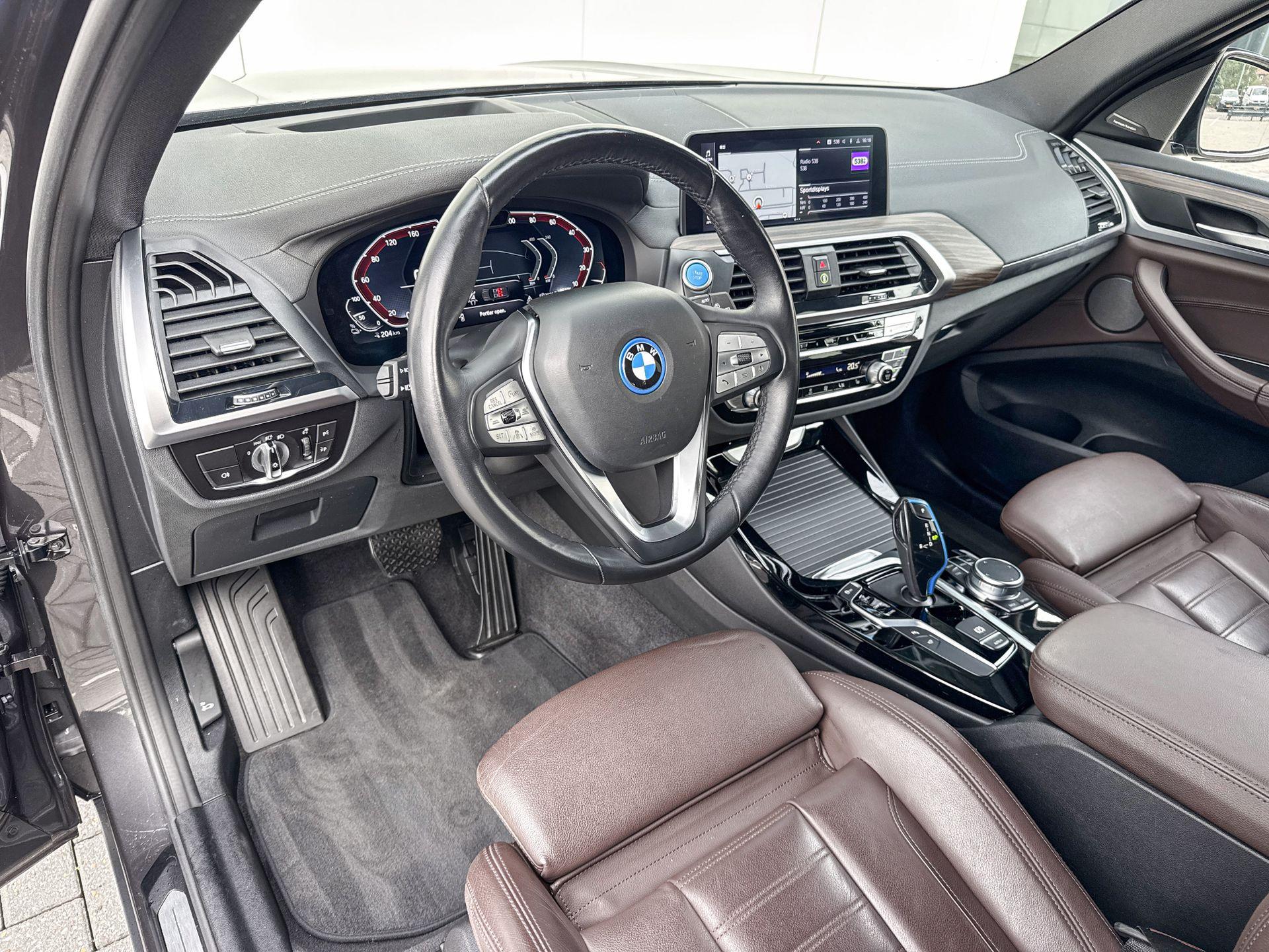 Foto van BMW Ix3