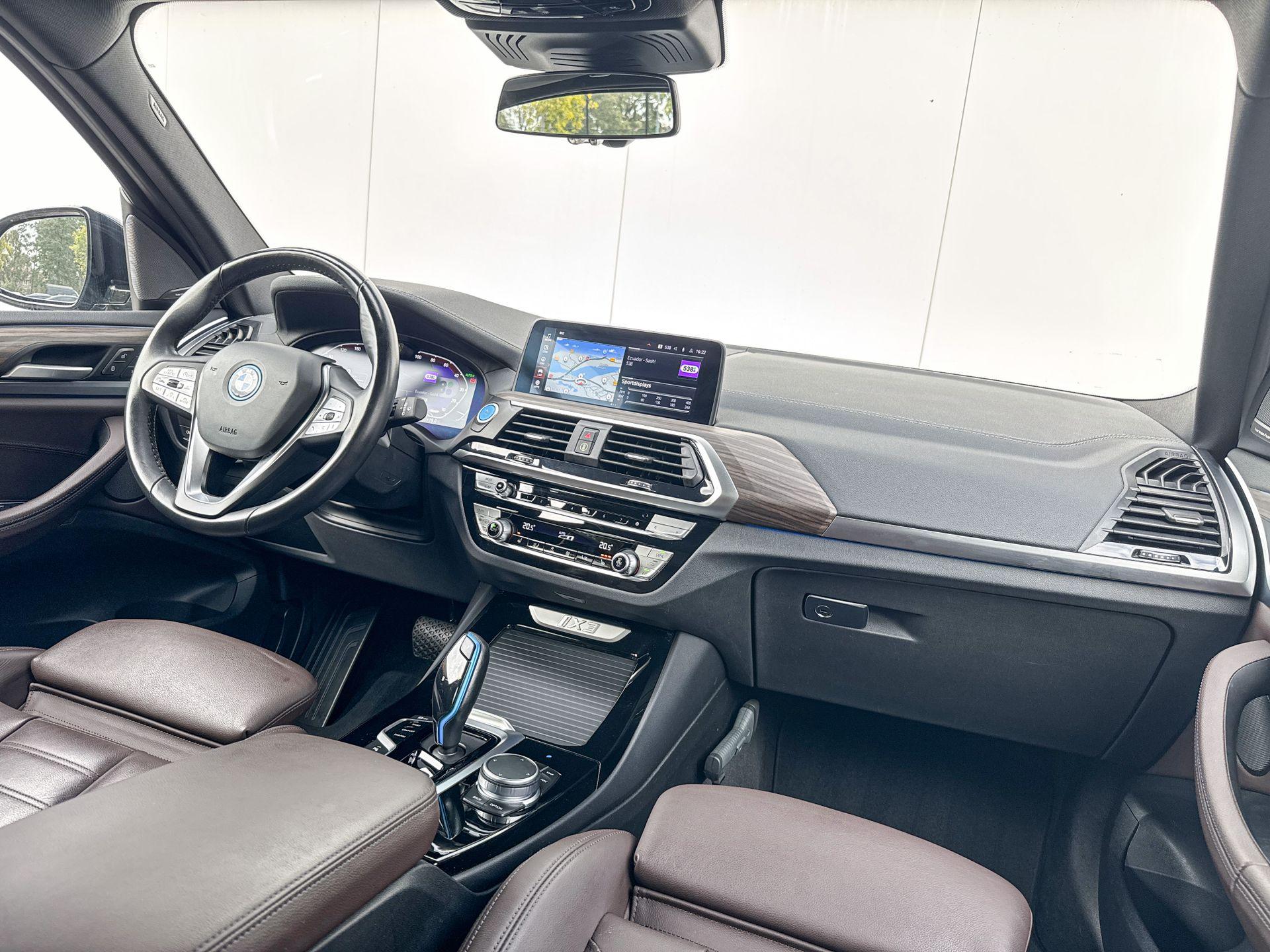 Foto van BMW Ix3