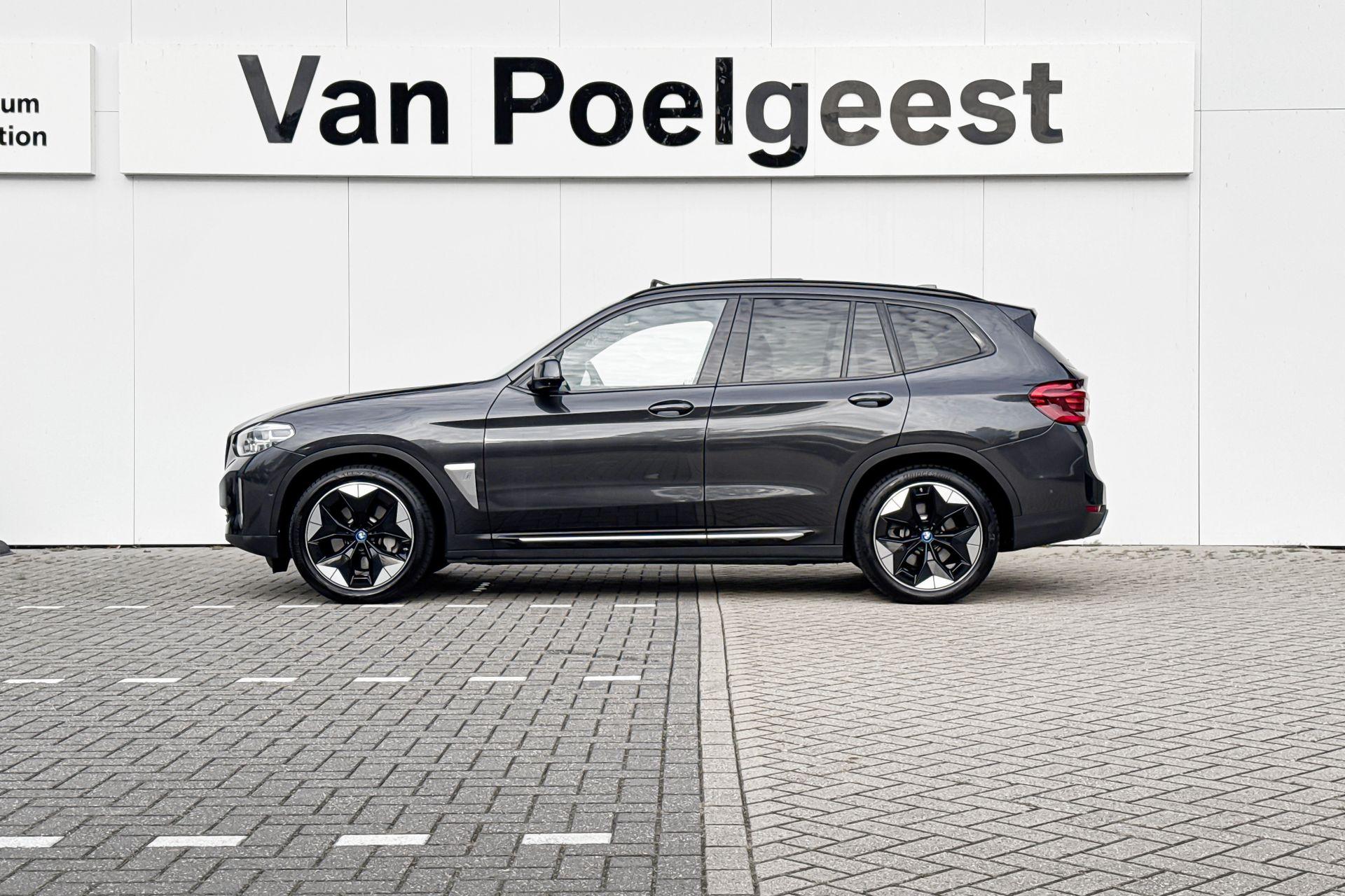Foto van BMW Ix3