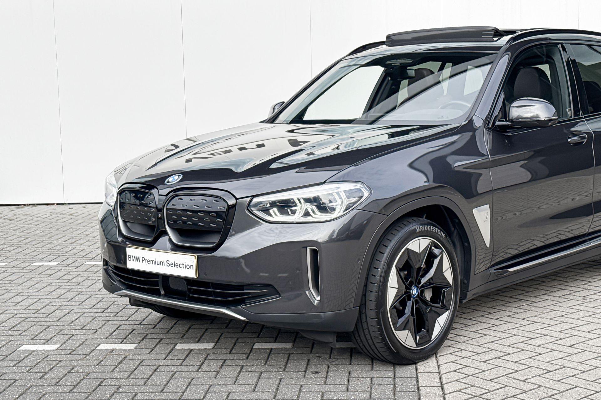 Foto van BMW Ix3