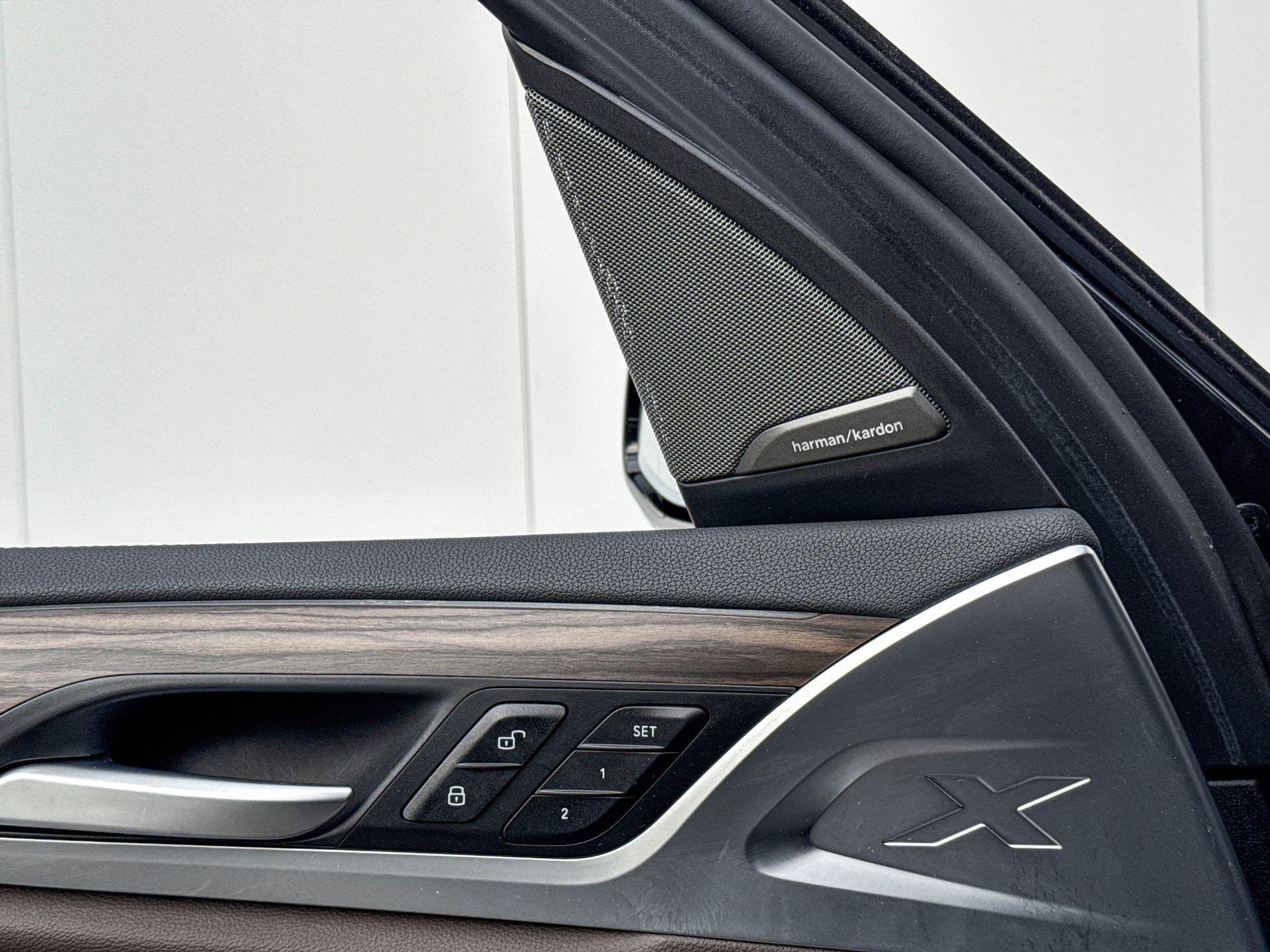 Foto van BMW Ix3