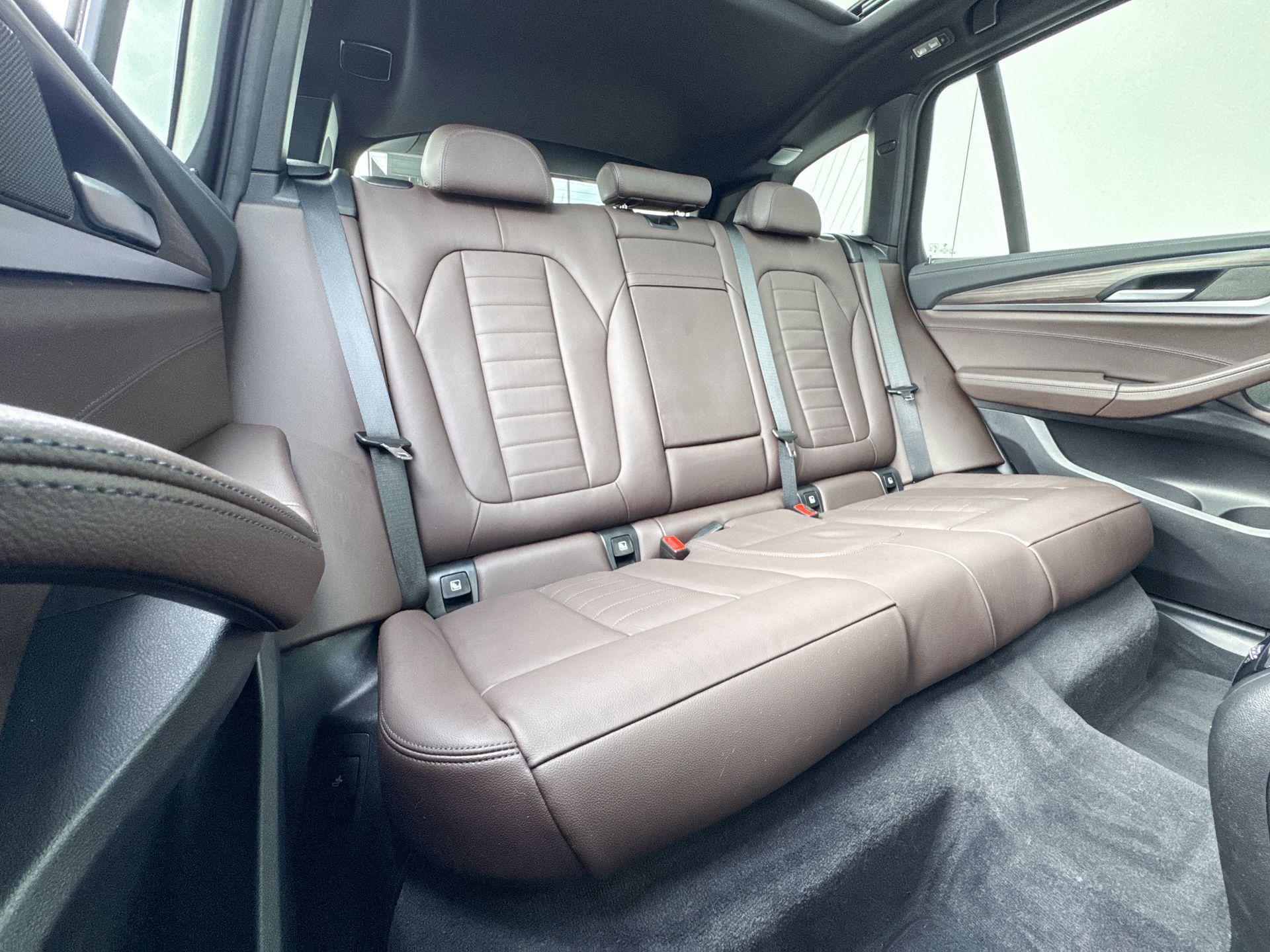 Foto van BMW Ix3