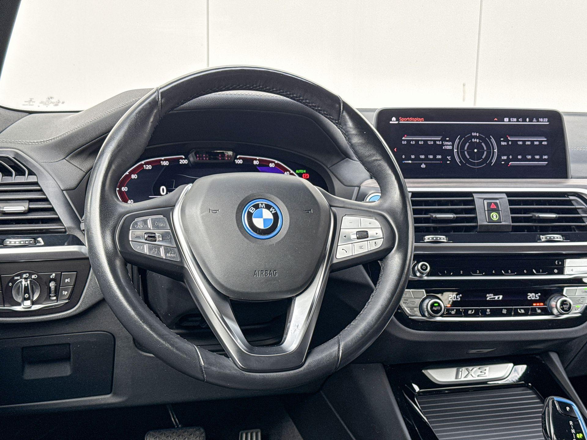 Foto van BMW Ix3