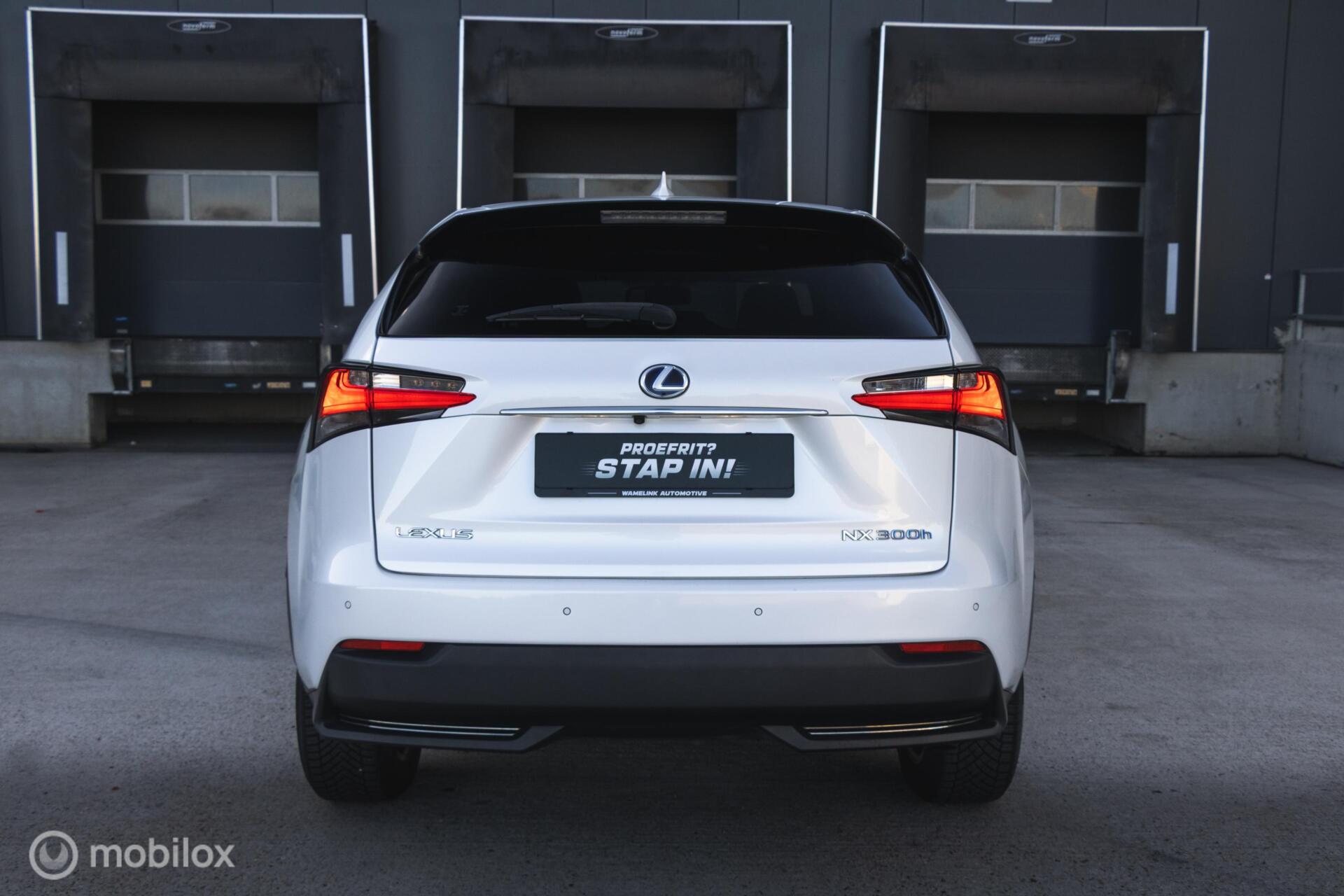 Foto van Lexus Lexus Nx300h