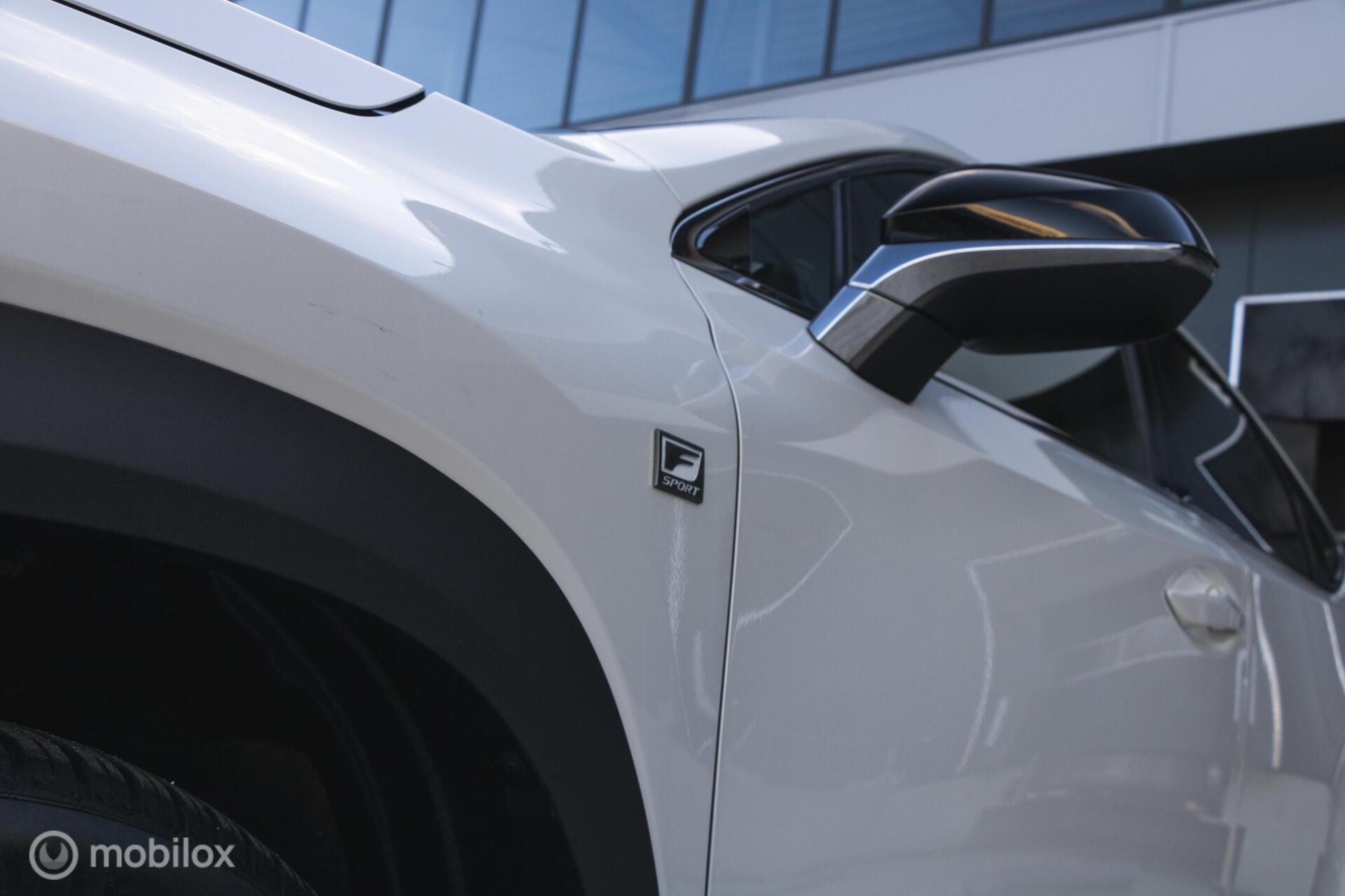 Foto van Lexus Lexus Nx300h