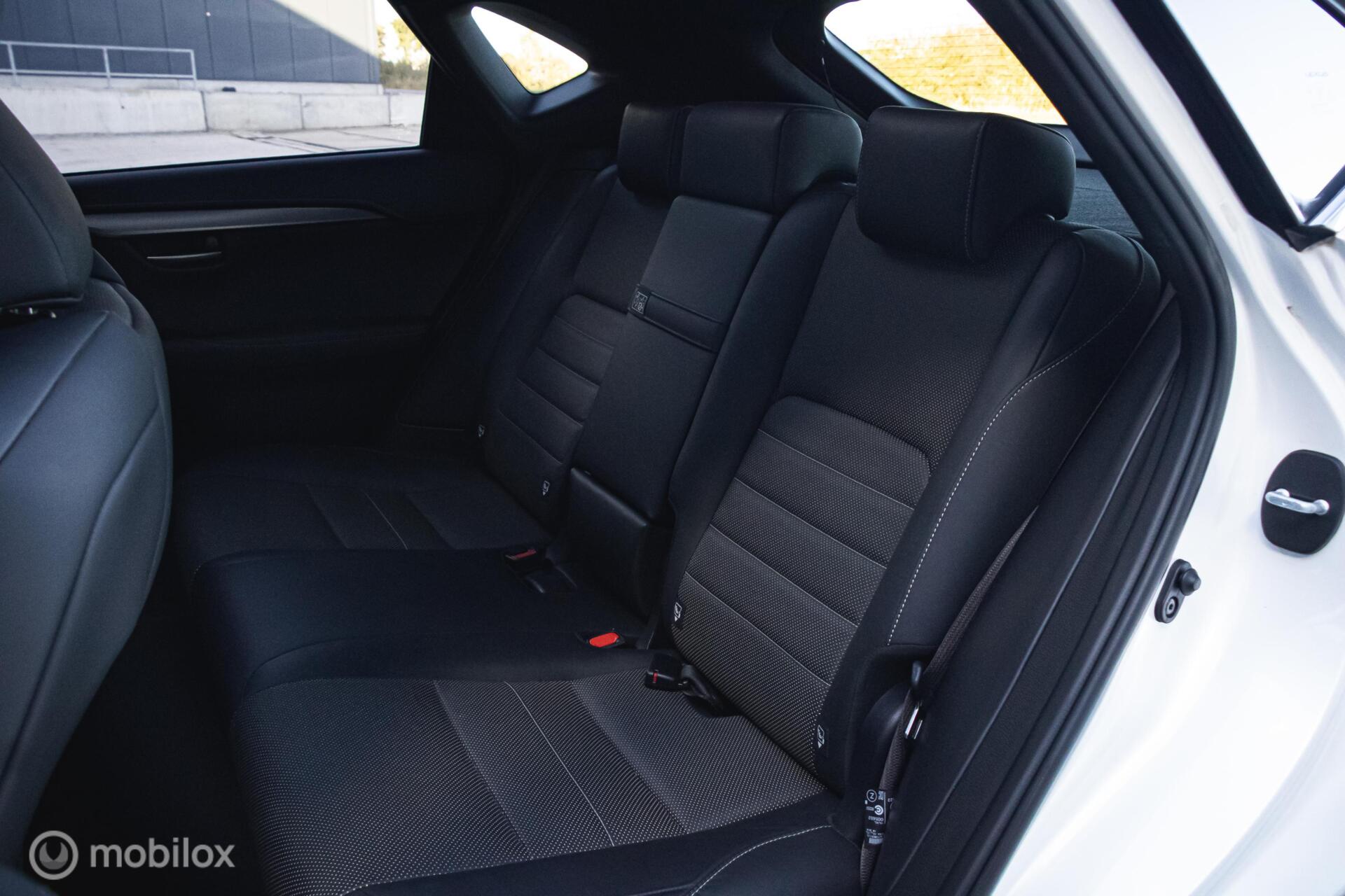 Foto van Lexus Lexus Nx300h