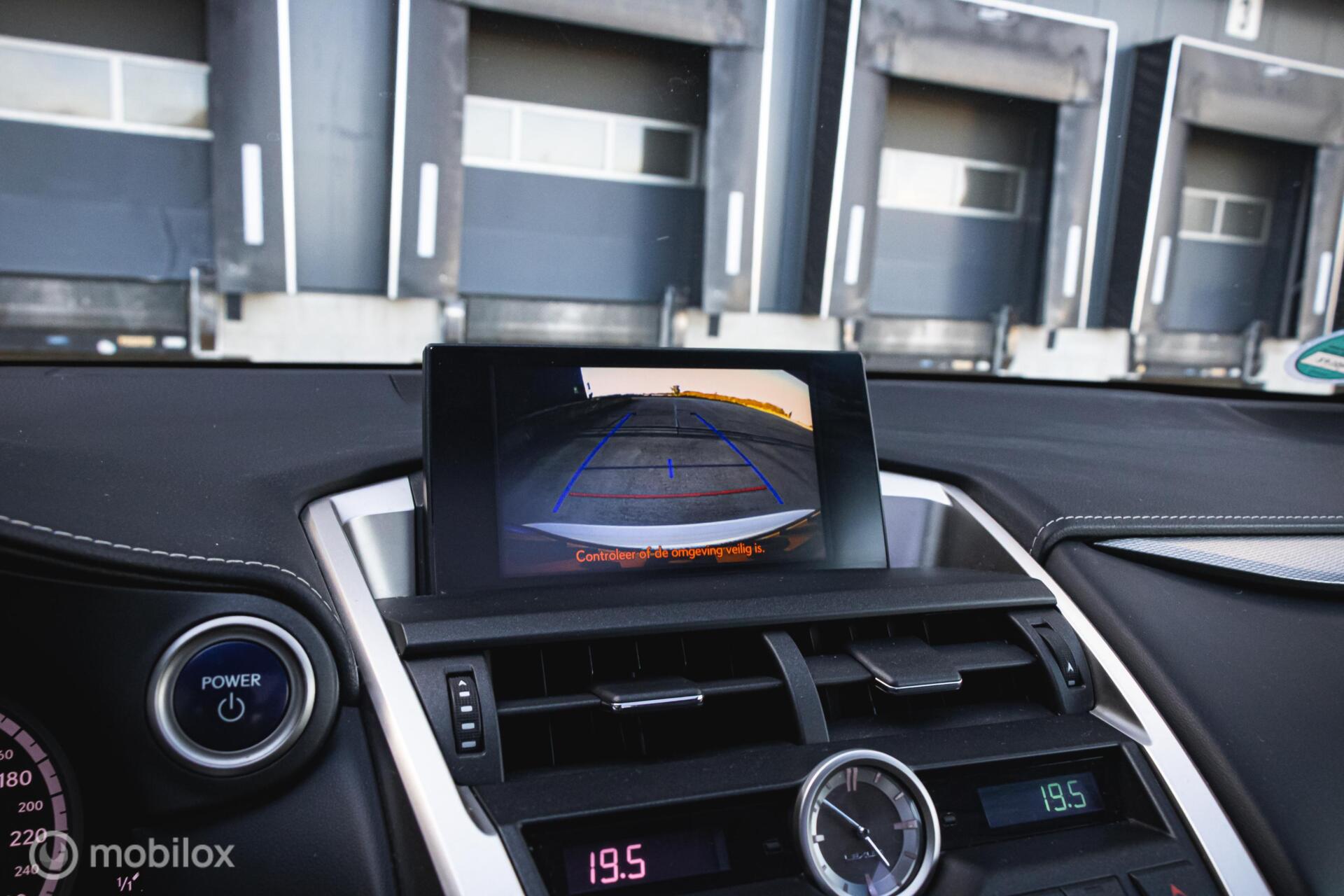 Foto van Lexus Lexus Nx300h