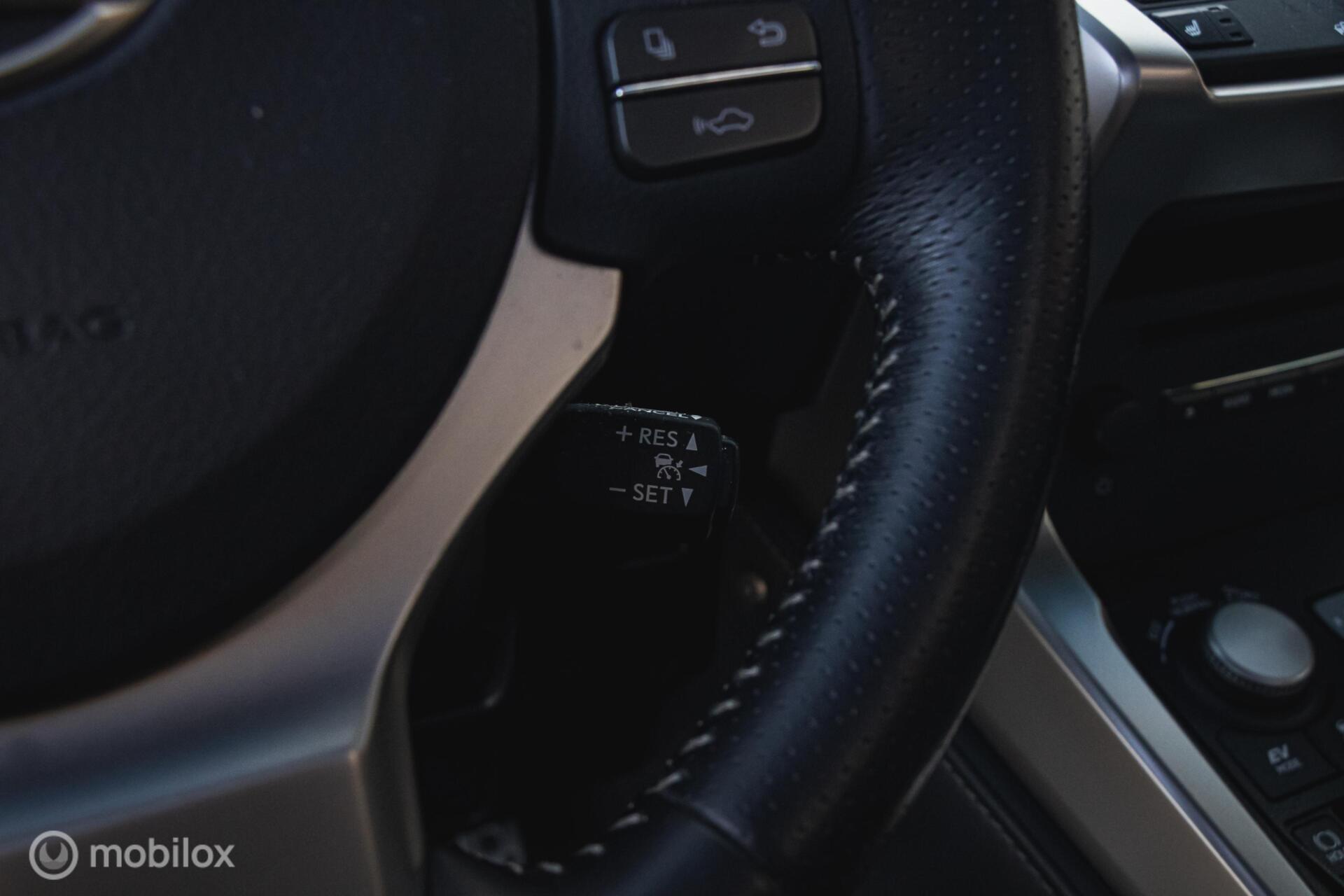 Foto van Lexus Lexus Nx300h