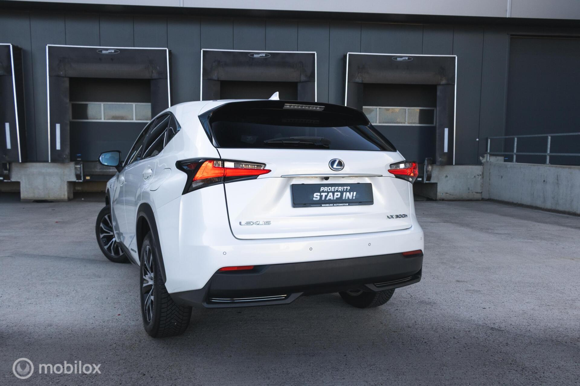 Foto van Lexus Lexus Nx300h