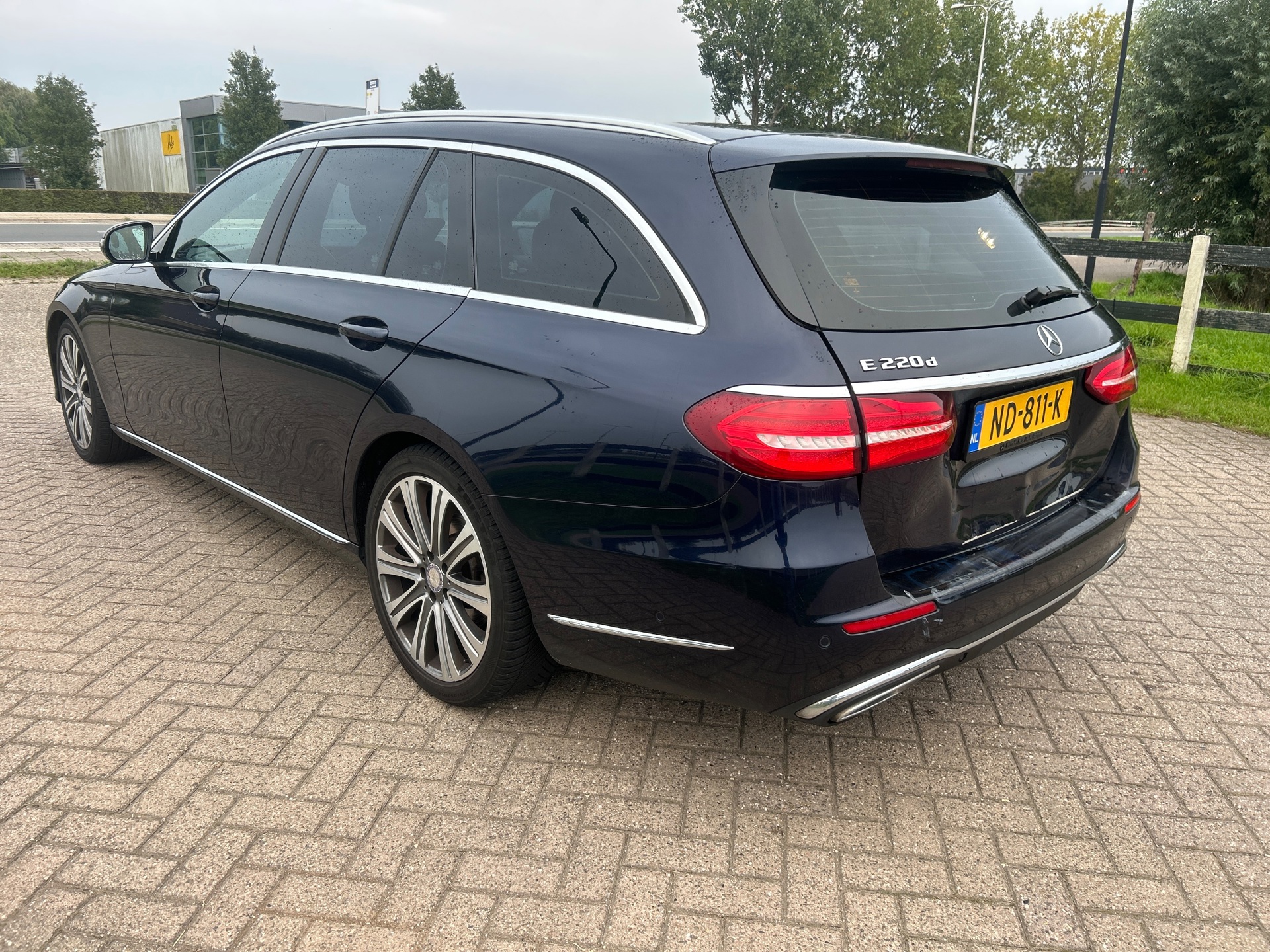 Foto van Mercedes-Benz E 220 D