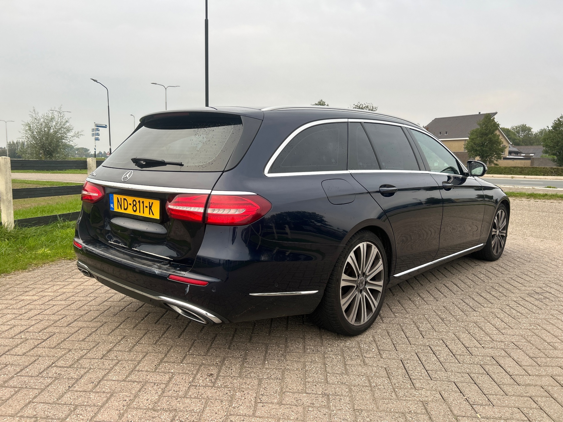 Foto van Mercedes-Benz E 220 D