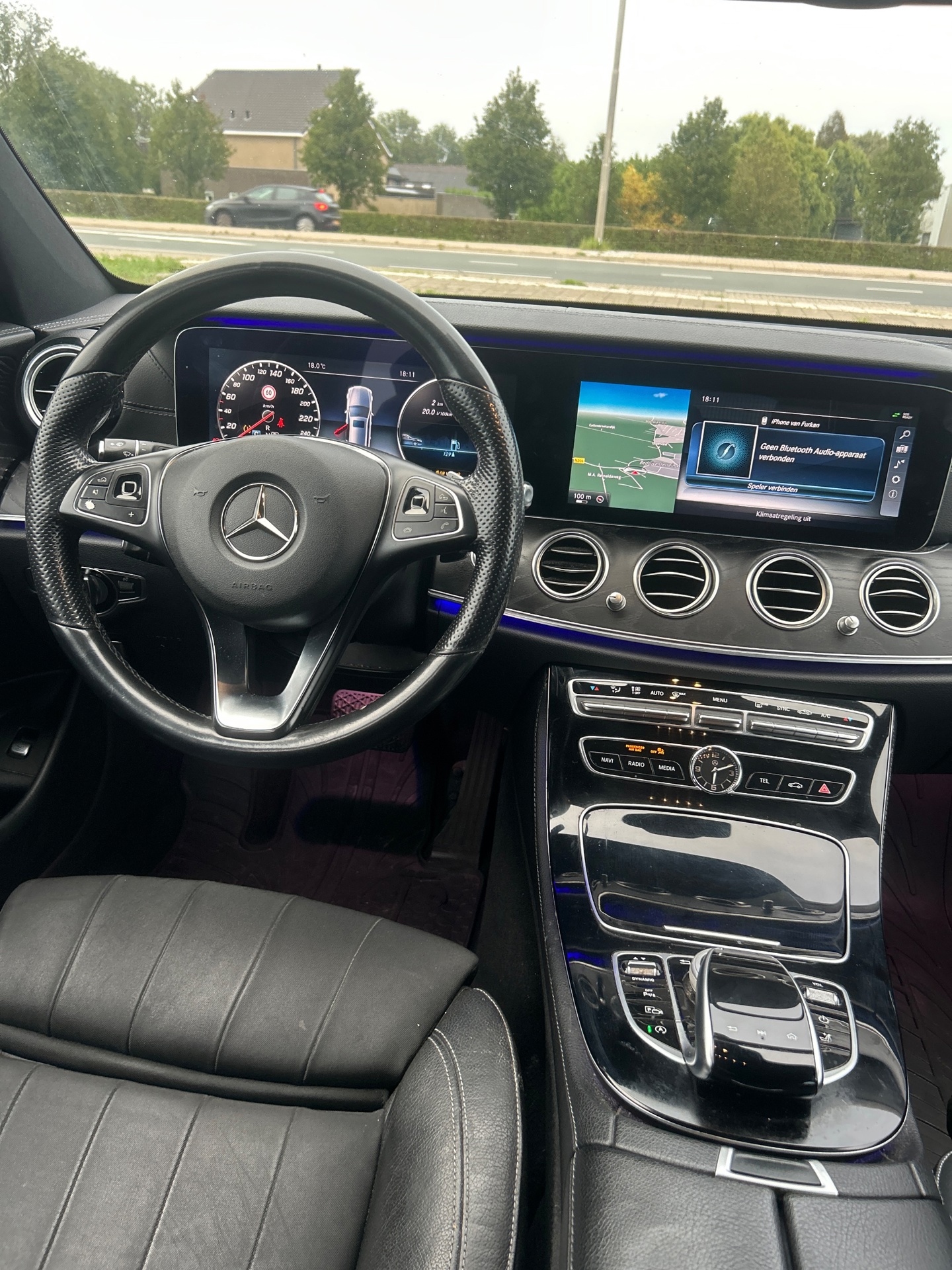 Foto van Mercedes-Benz E 220 D