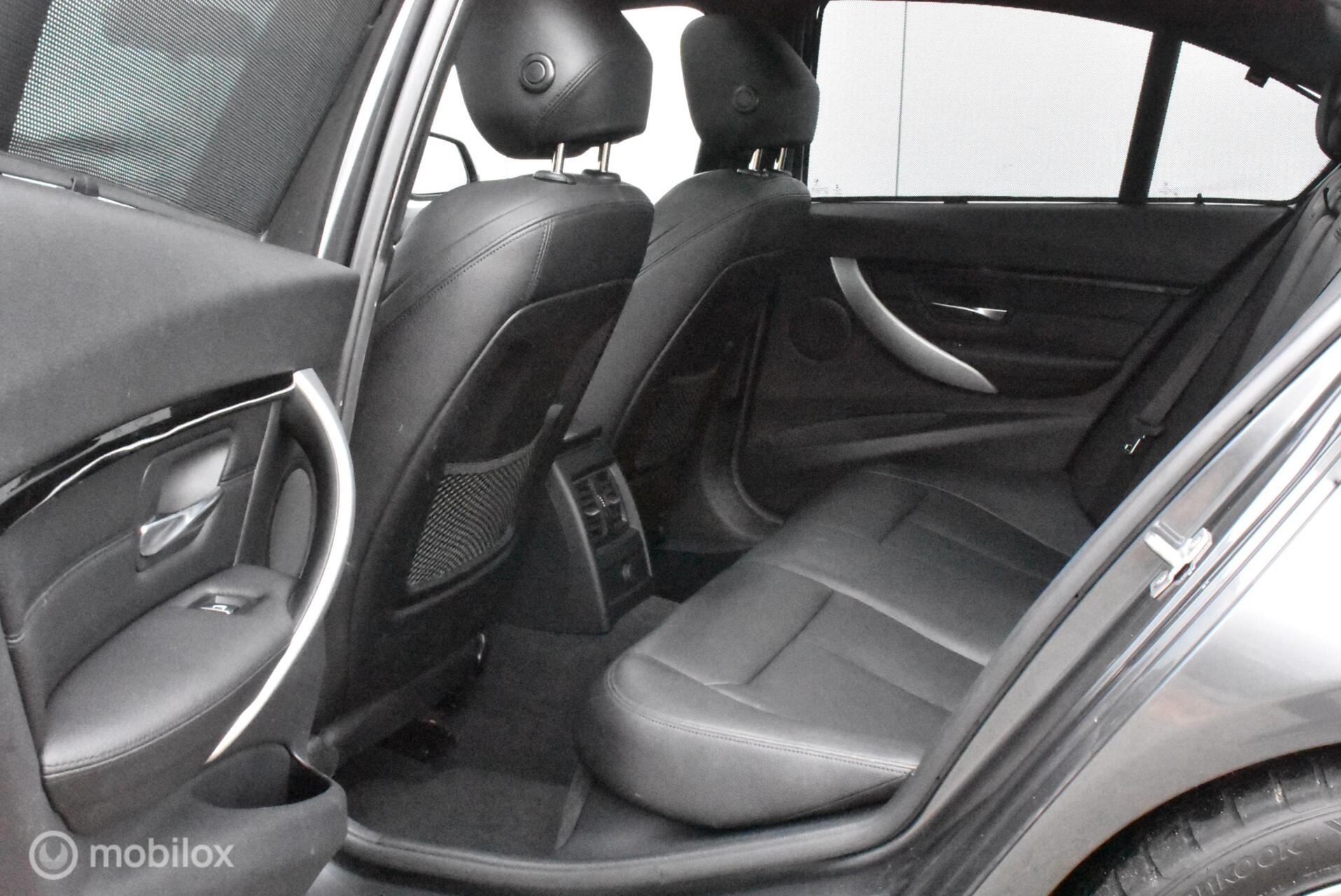 Foto van BMW 330e Iperformance