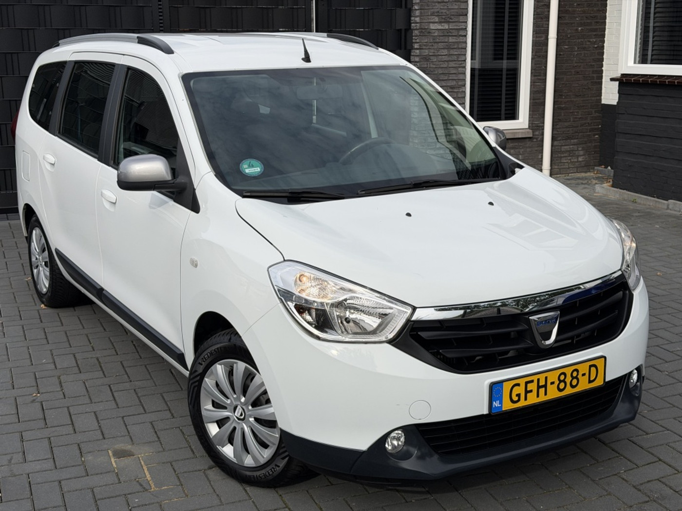 Foto van Dacia Lodgy