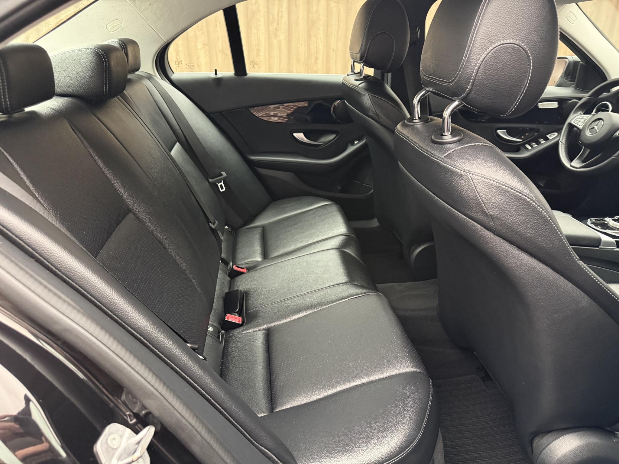 Foto van Mercedes-Benz C 200