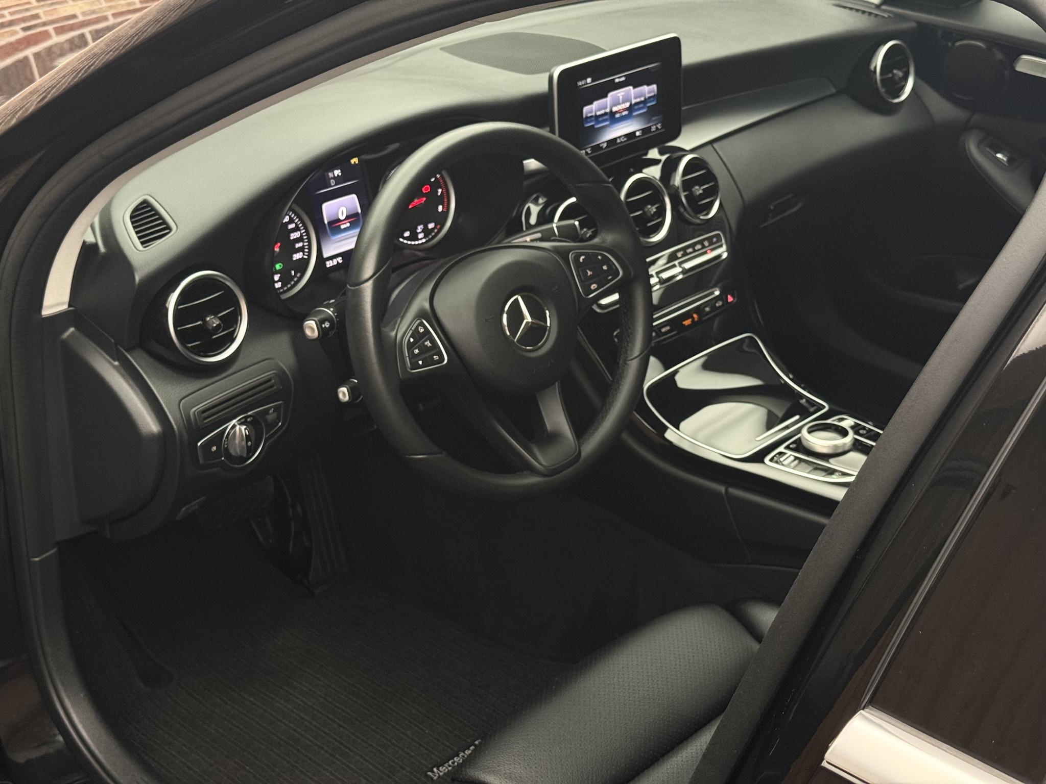 Foto van Mercedes-Benz C 200