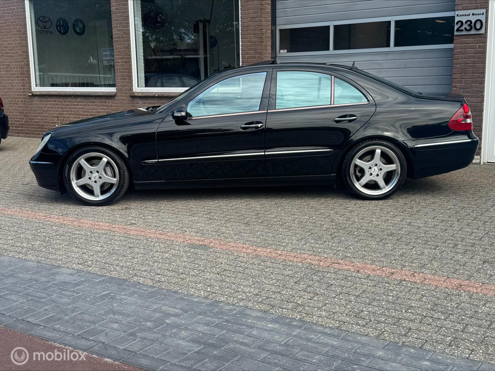 Foto van Mercedes-Benz E 500