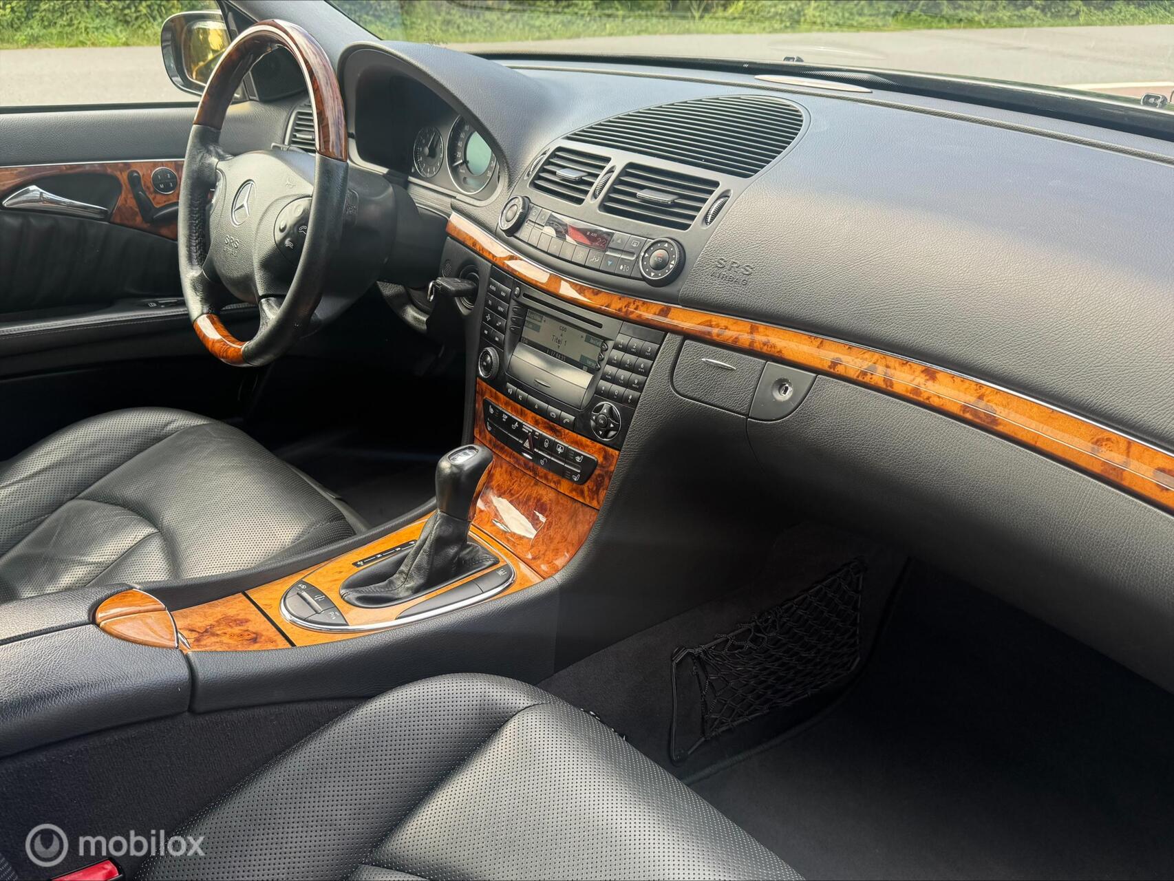 Foto van Mercedes-Benz E 500