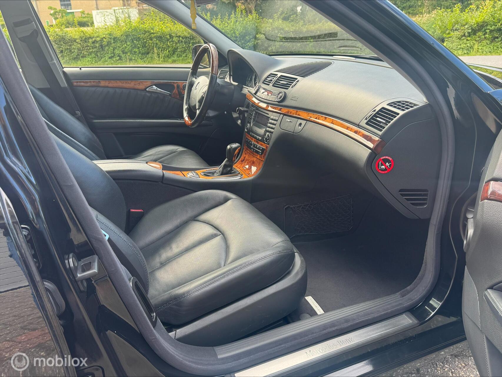 Foto van Mercedes-Benz E 500