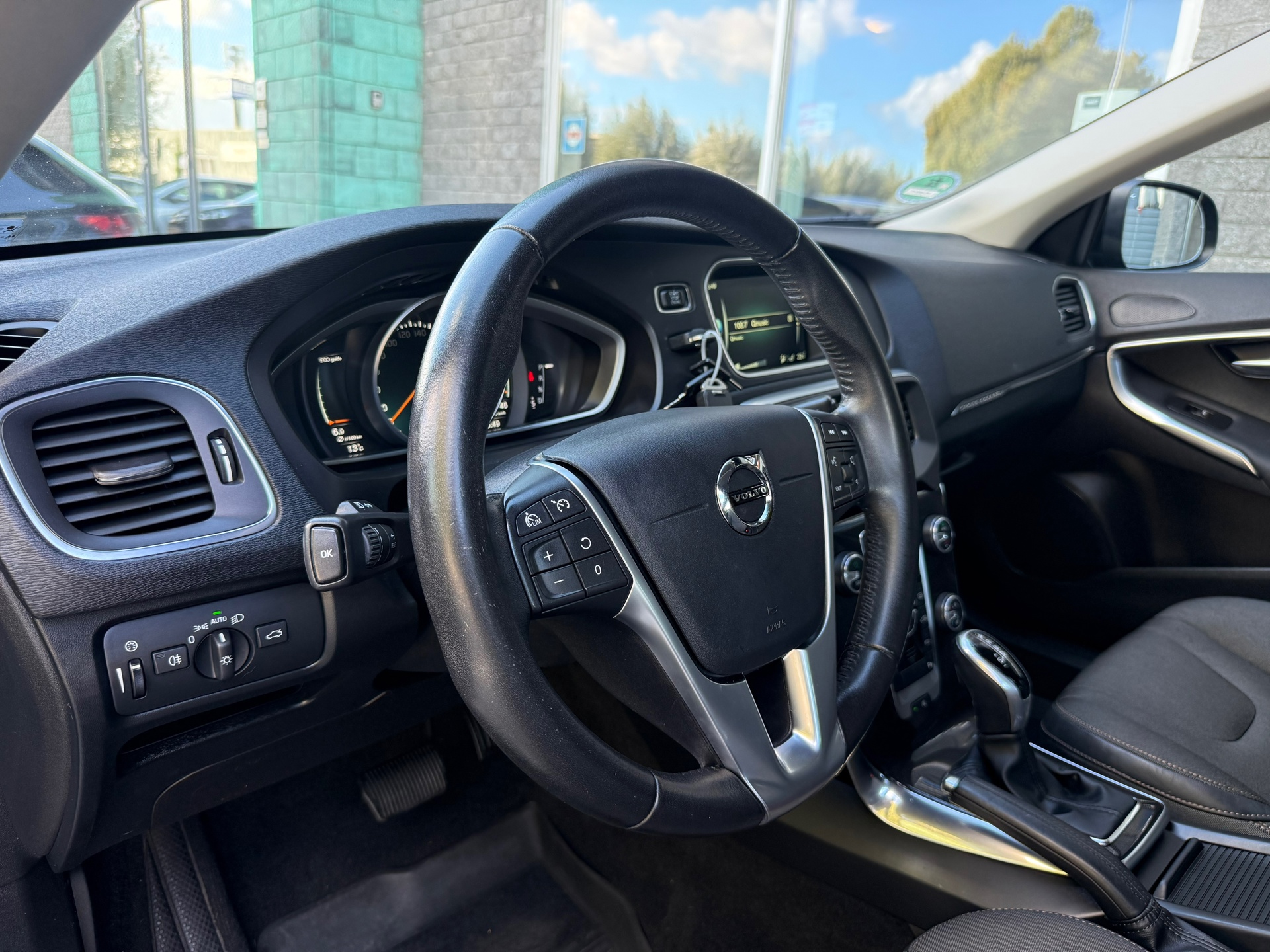 Foto van Volvo V40 Cross Country