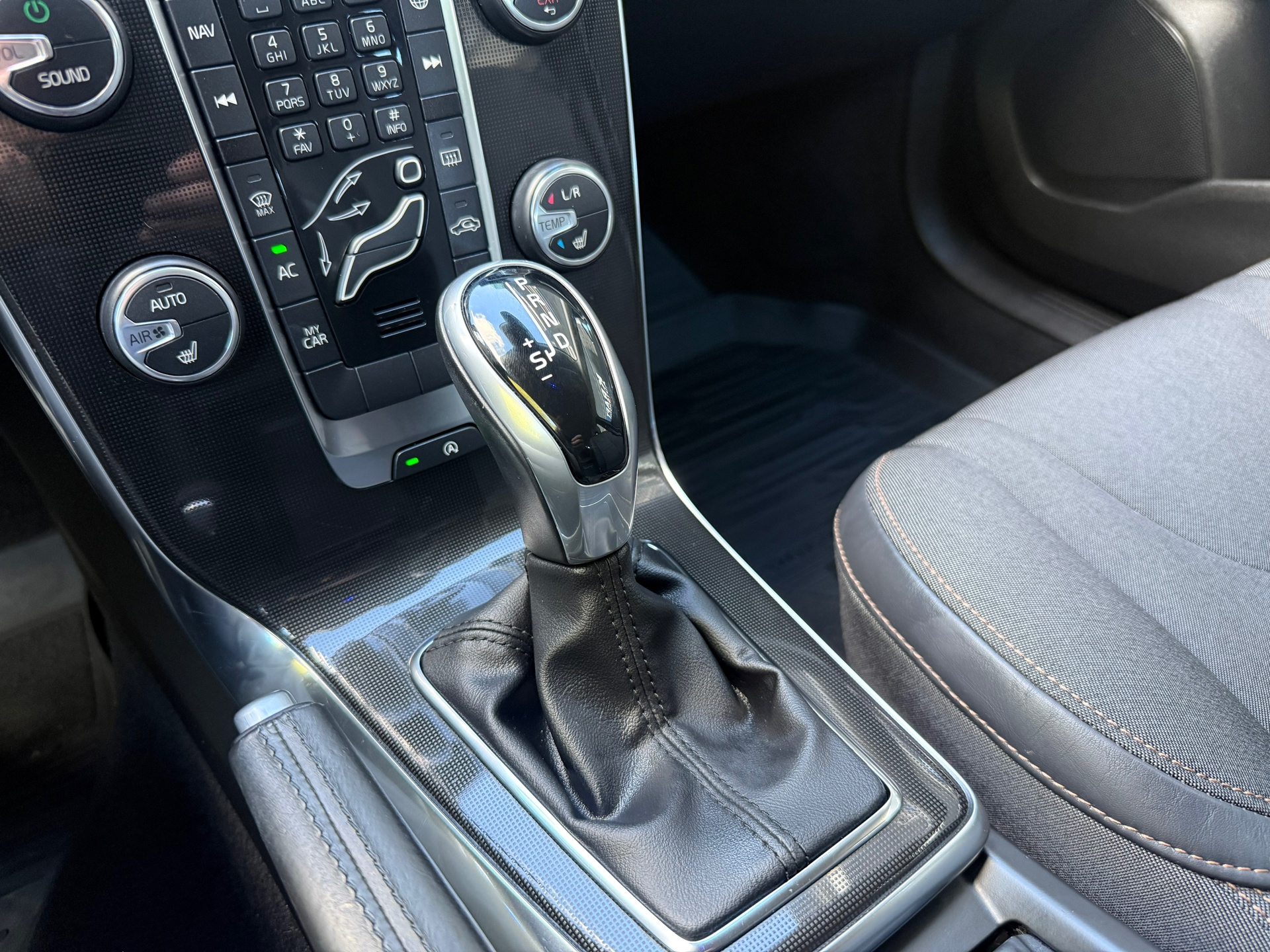 Foto van Volvo V40 Cross Country