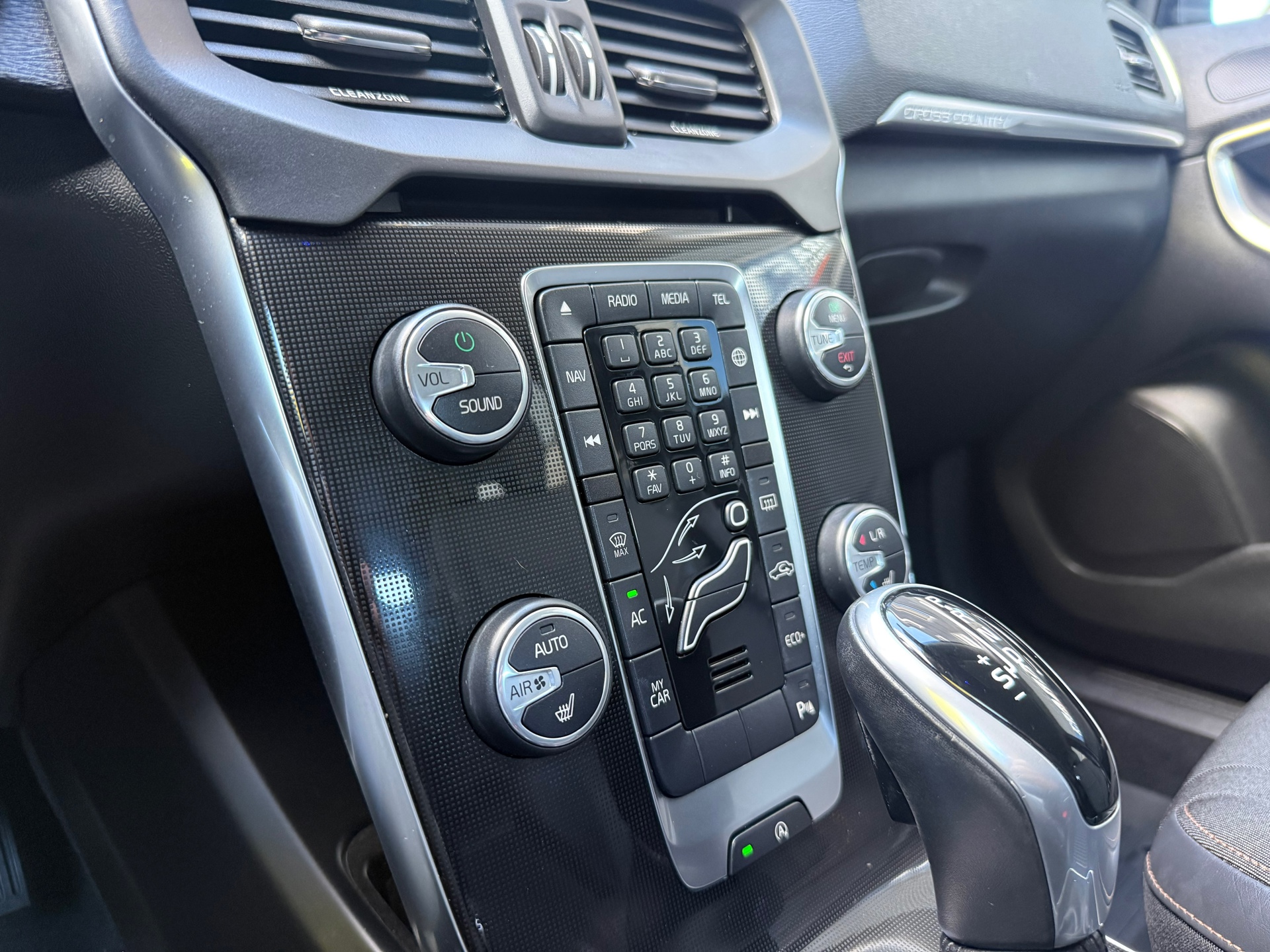 Foto van Volvo V40 Cross Country