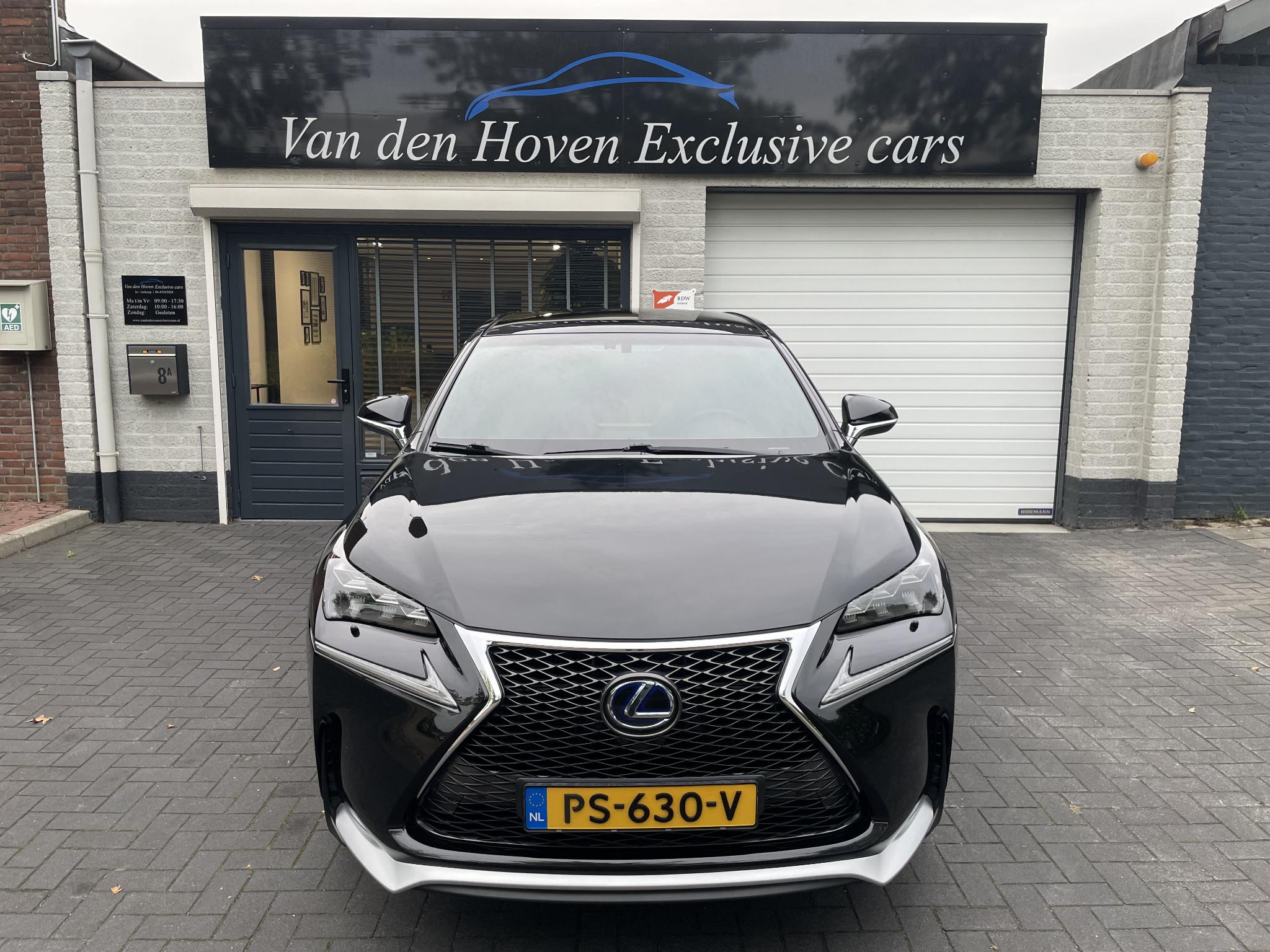 Foto van Lexus Lexus Nx300h
