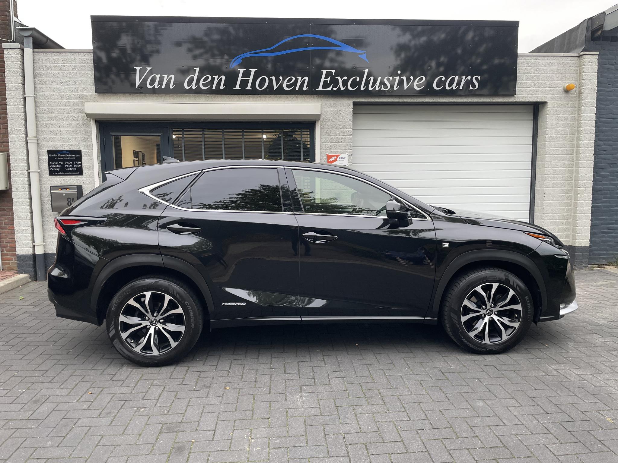 Foto van Lexus Lexus Nx300h